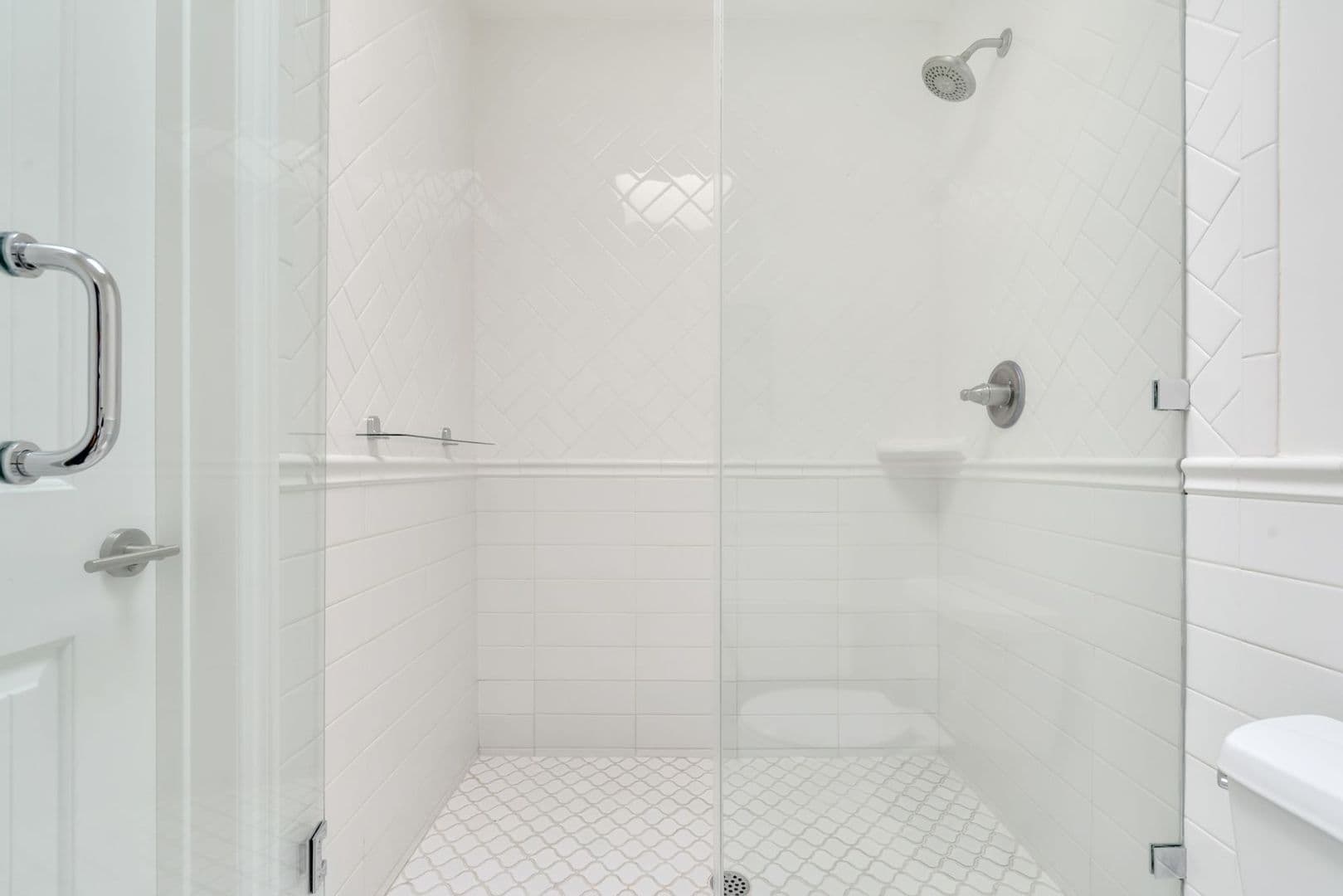 Los Angeles Apartment: 929 S Bedford St