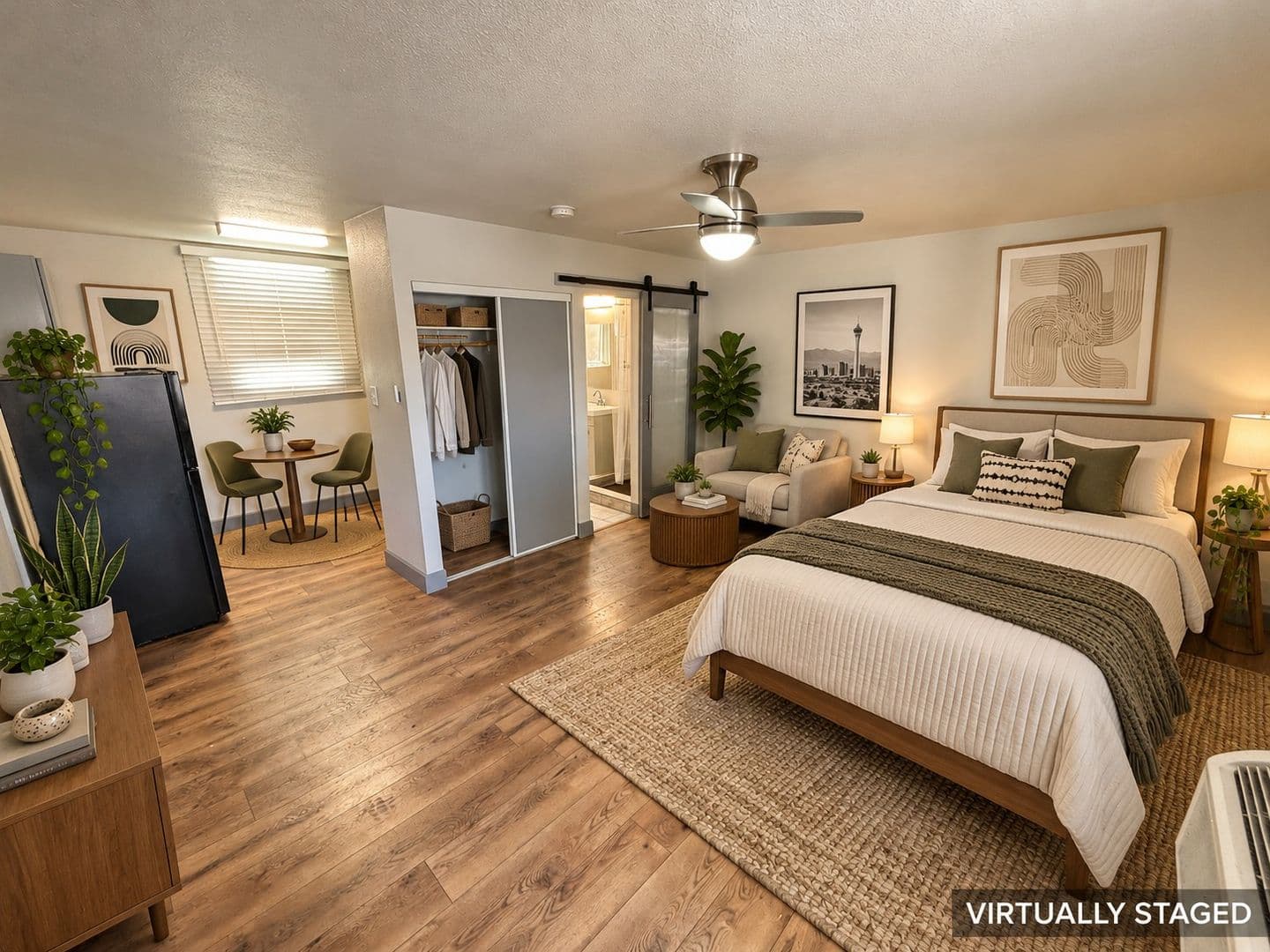 Las Vegas Apartment: 311 N 16th St #03