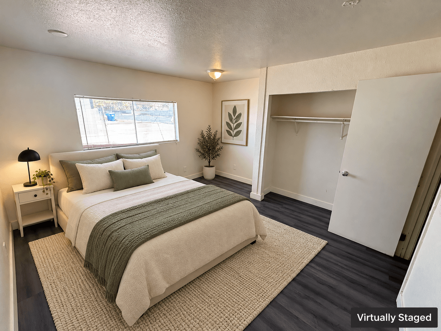 Henderson Apartment: 270 Tungsten Street (Front)