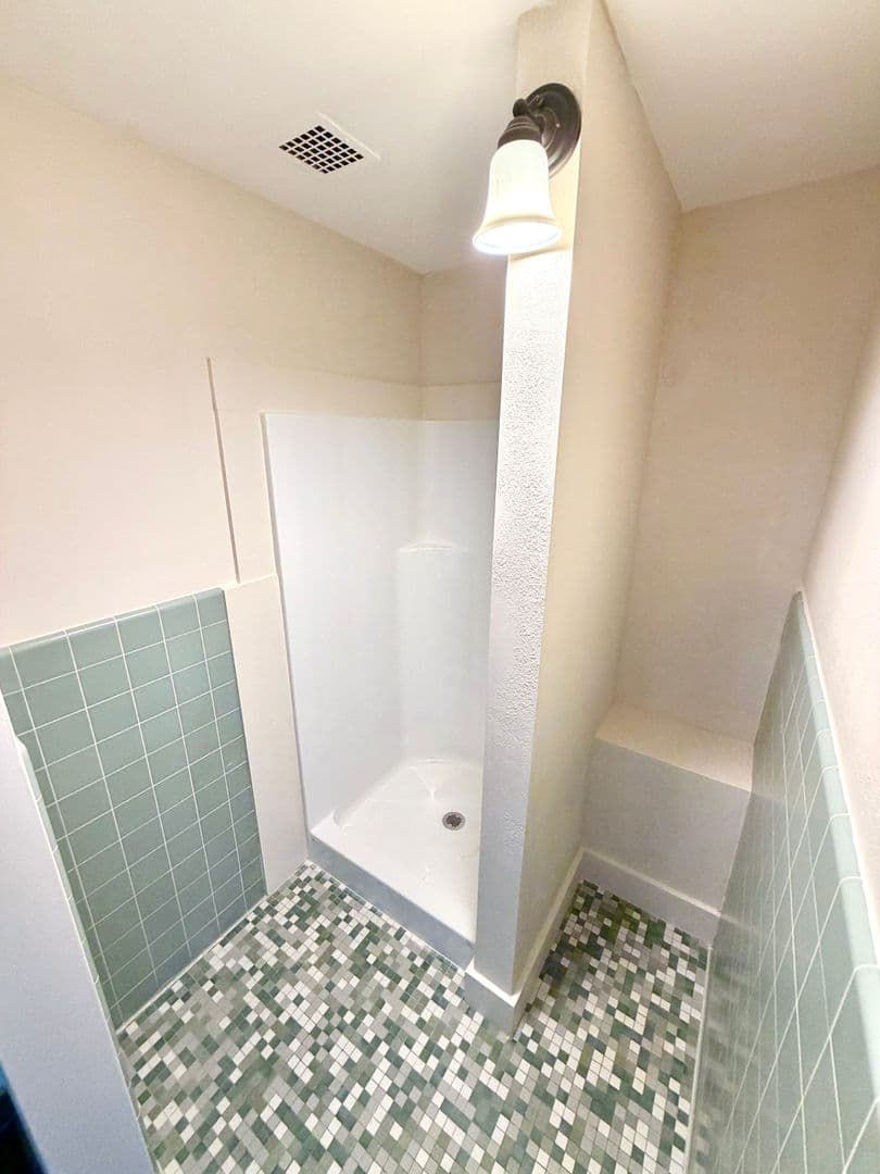 North Bend Apartment: 3959 Sheridan Ave Apt 312