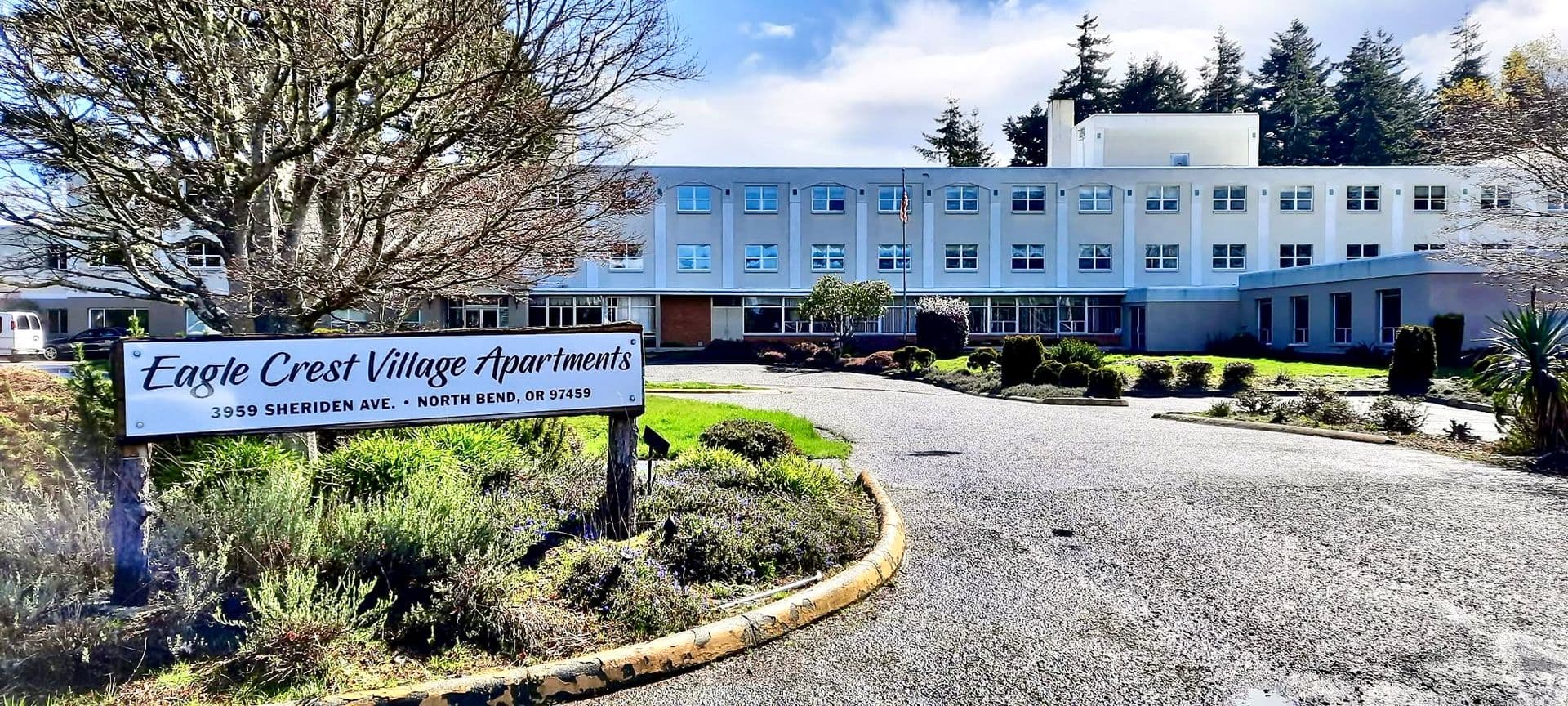 North Bend Apartment: 3959 Sheridan Ave Apt 253