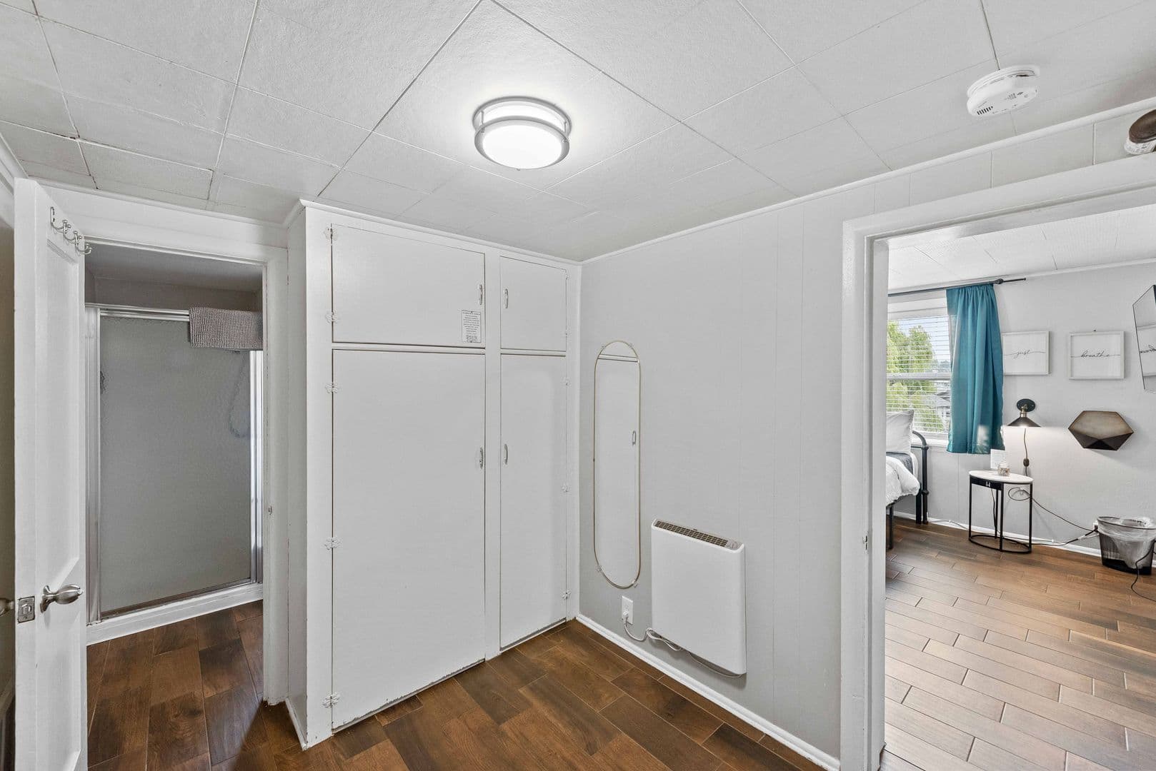 Coos Bay Apartment: 864 S 5th St. #5