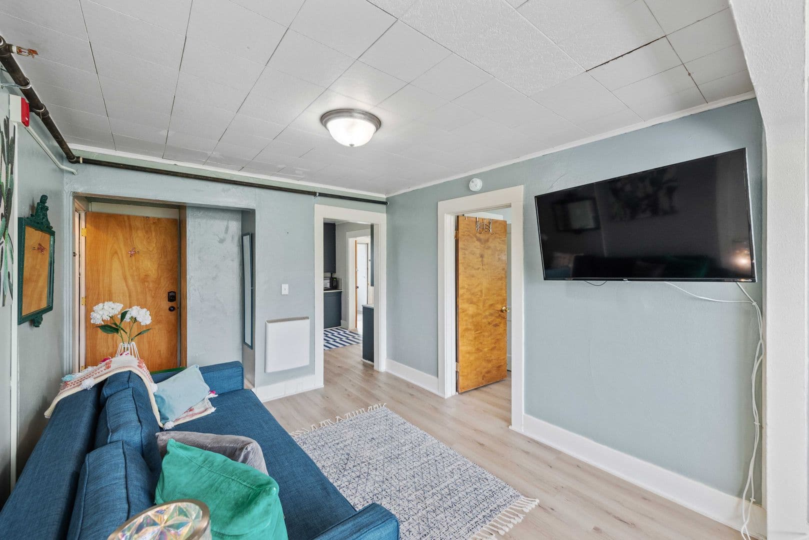 Coos Bay Apartment: 864 S 5th St. #2
