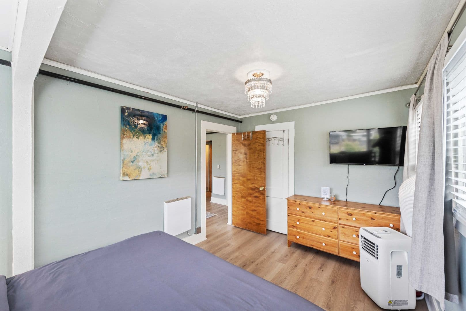 Coos Bay Apartment: 864 S 5th St. #2
