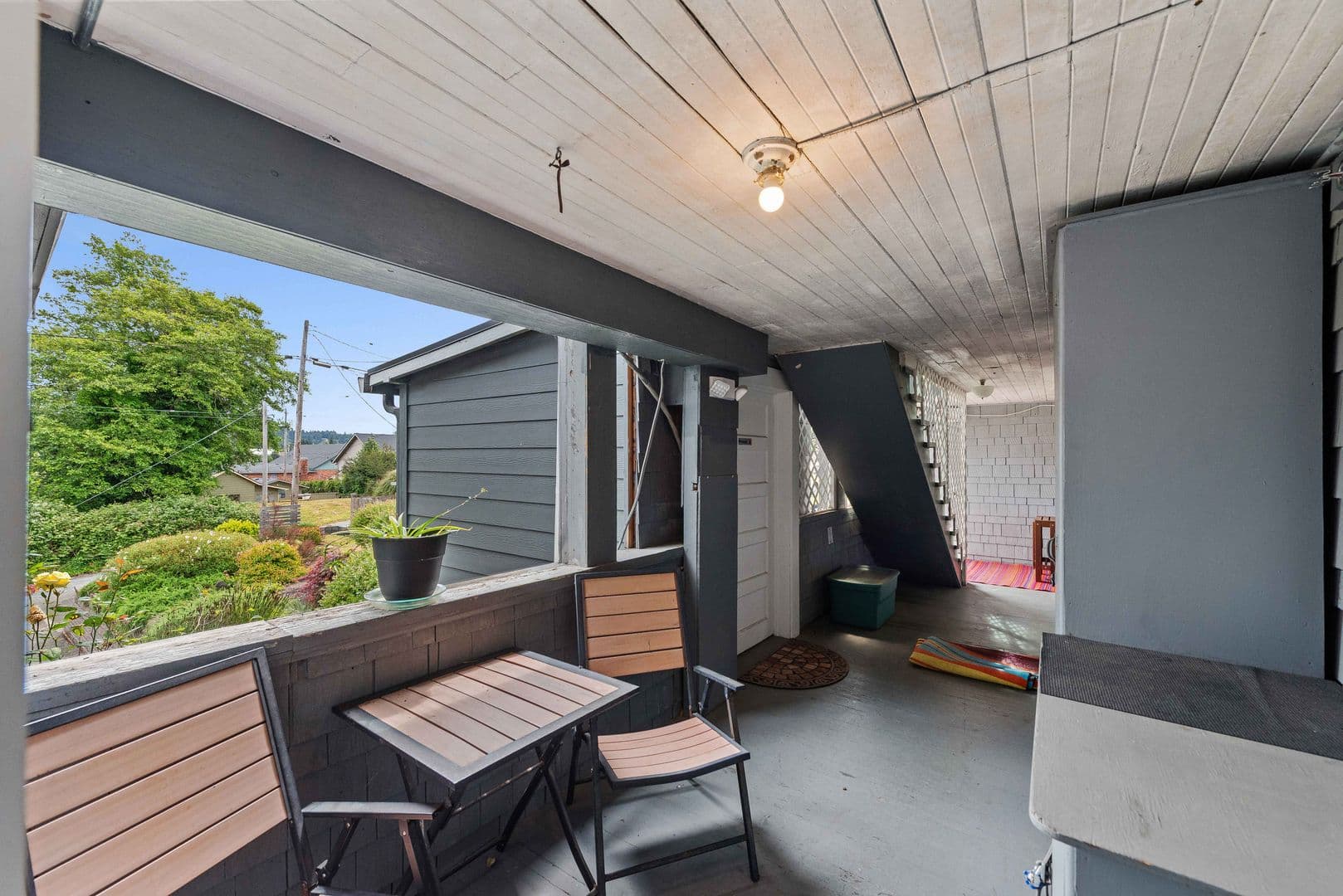 Coos Bay Apartment: 864 S 5th St. #5