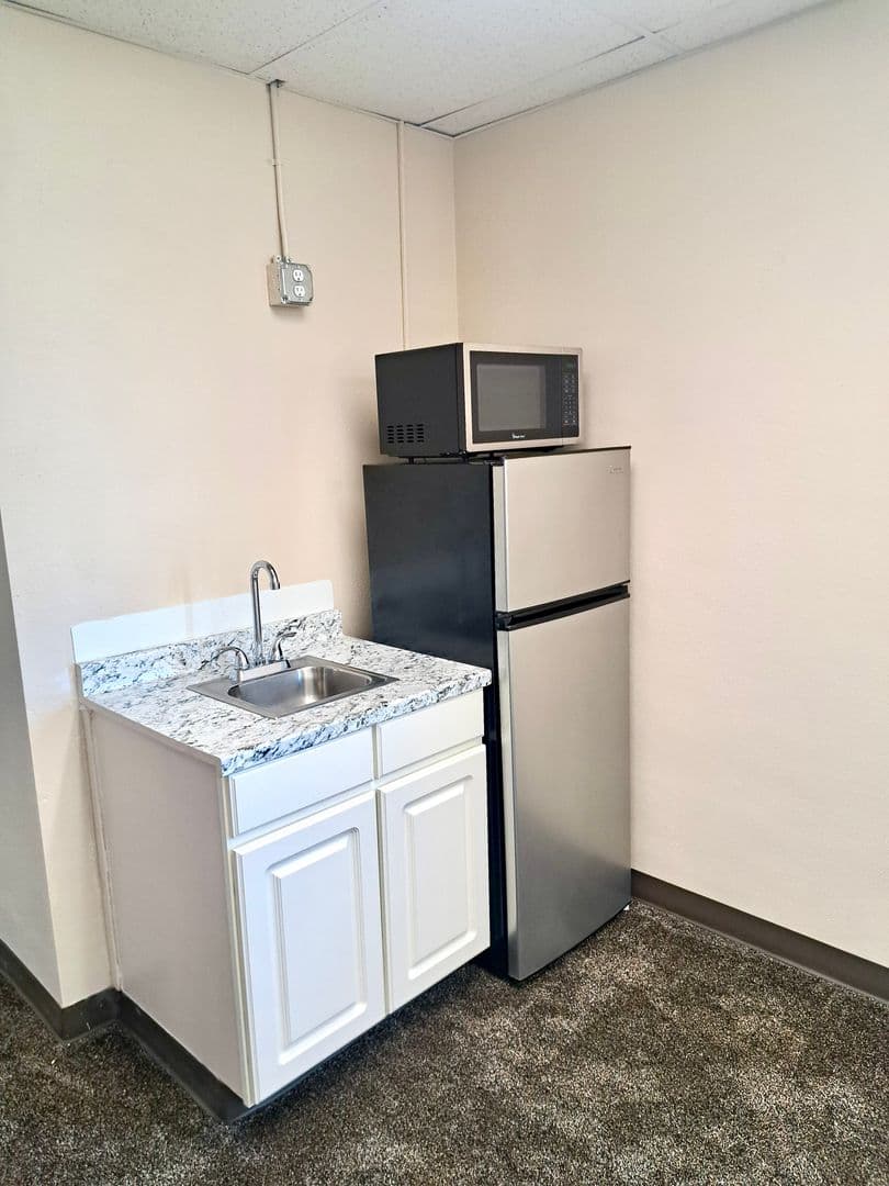 North Bend Apartment: 3959 Sheridan Ave Apt 253