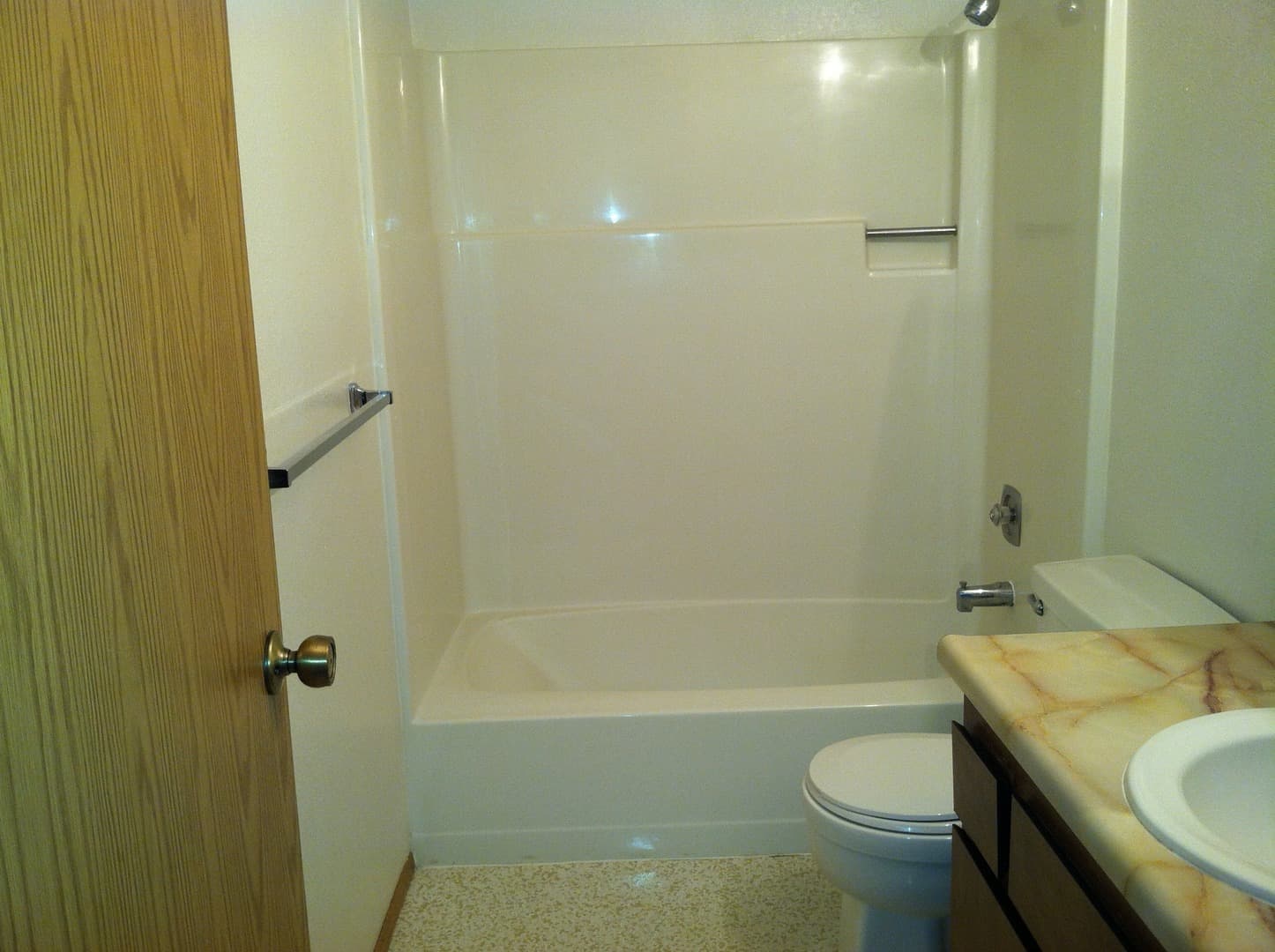 North Bend Apartment: 2150 Inland Dr.