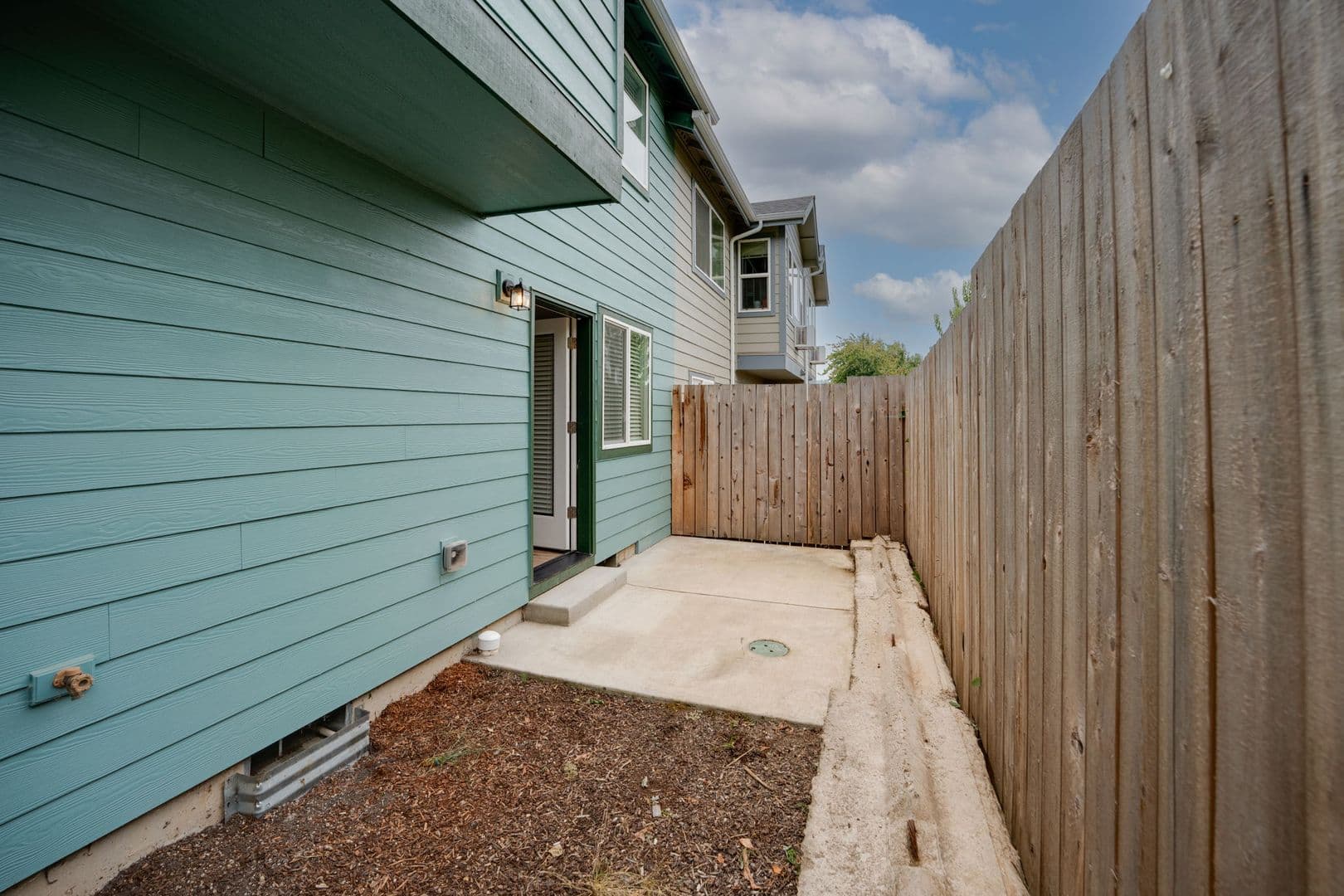Cottage Grove Townhome: 935 Arthur Ave