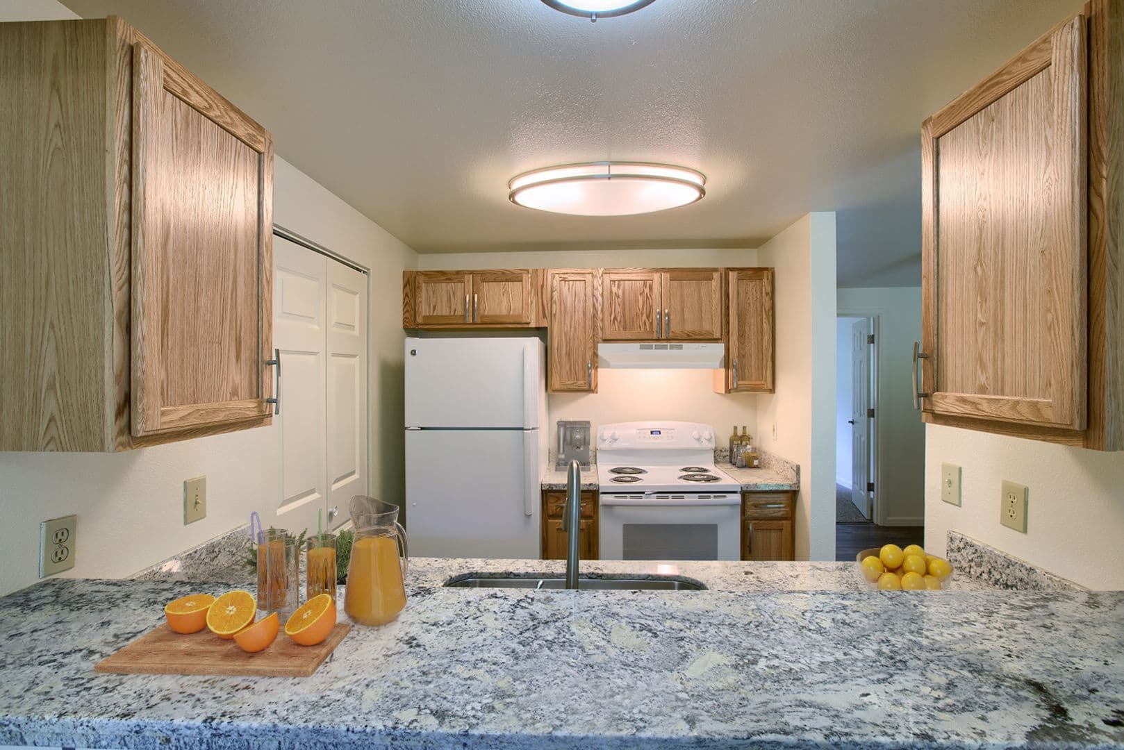 Federal Way Apartment: 32420 1st Ln. SW