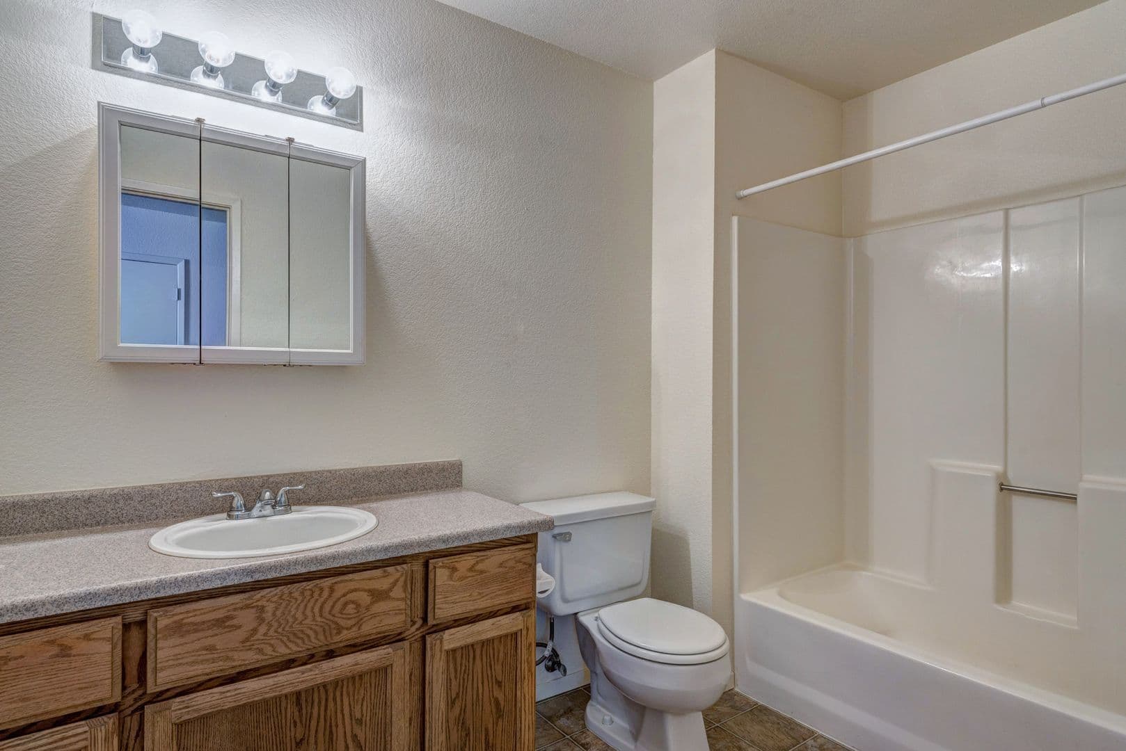 Redding Apartment: 851 Mission De Oro Dr.