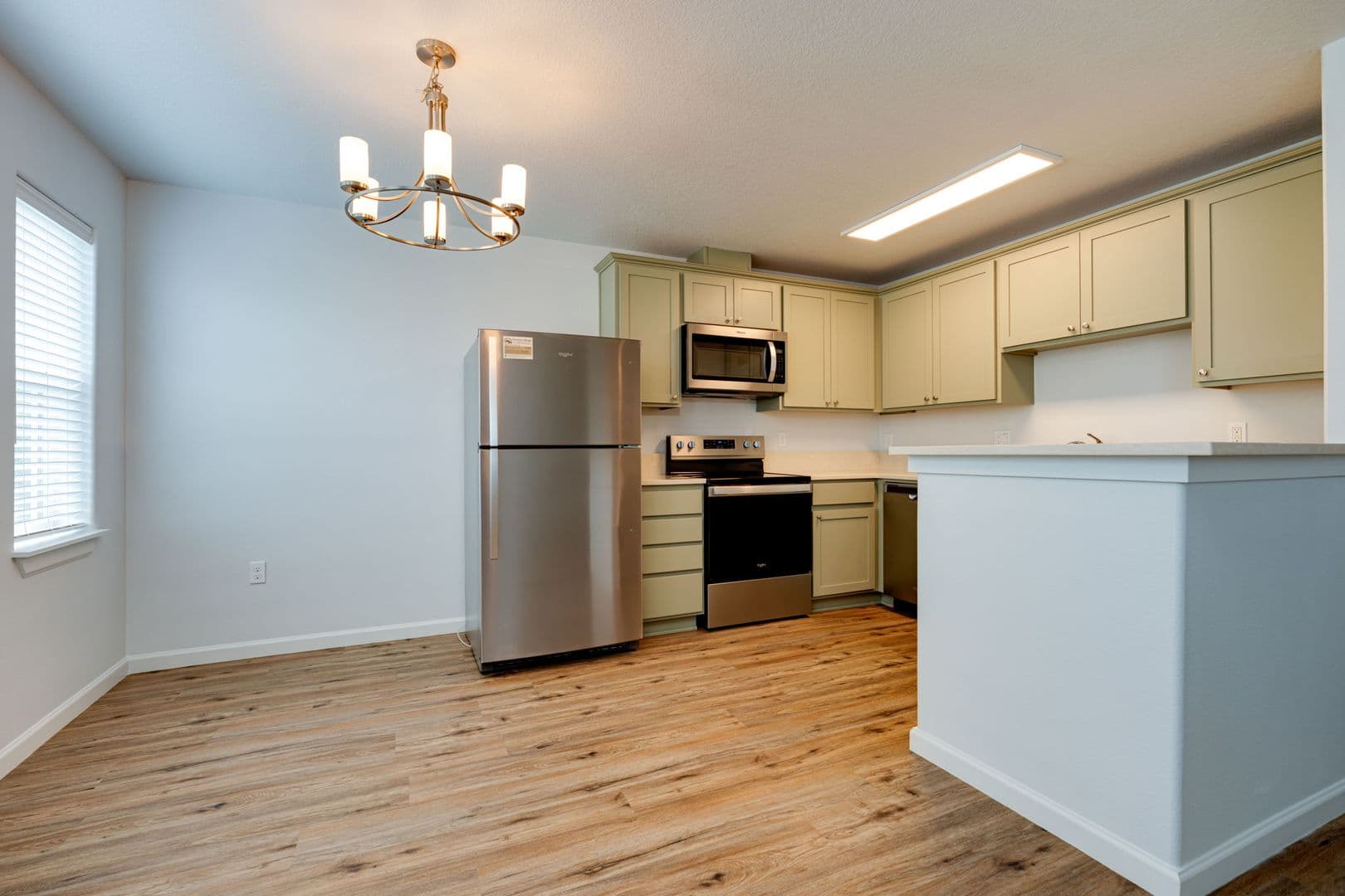 Cottage Grove Townhome: 935 Arthur Ave