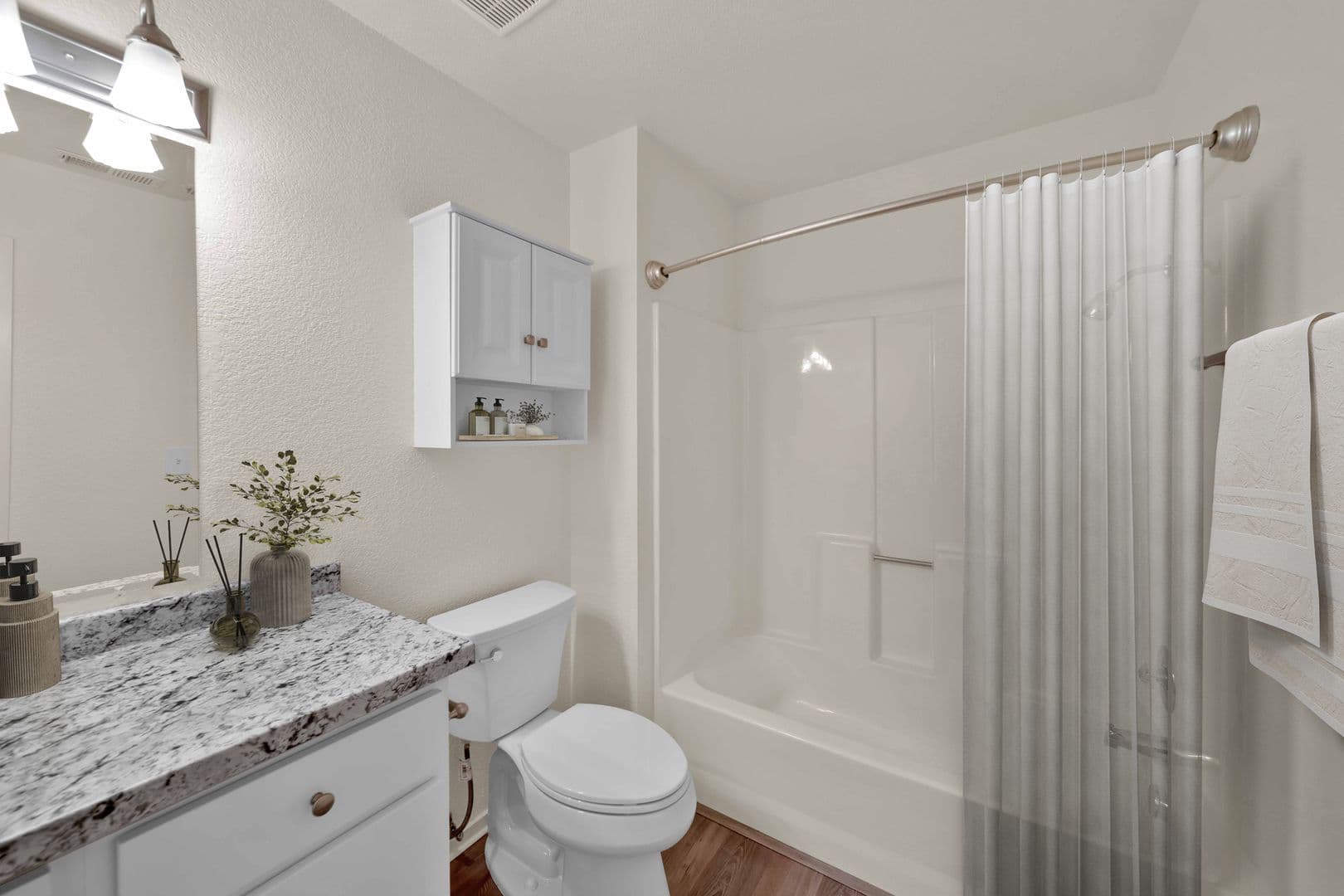 Redding Apartment: 851 Mission De Oro Dr.