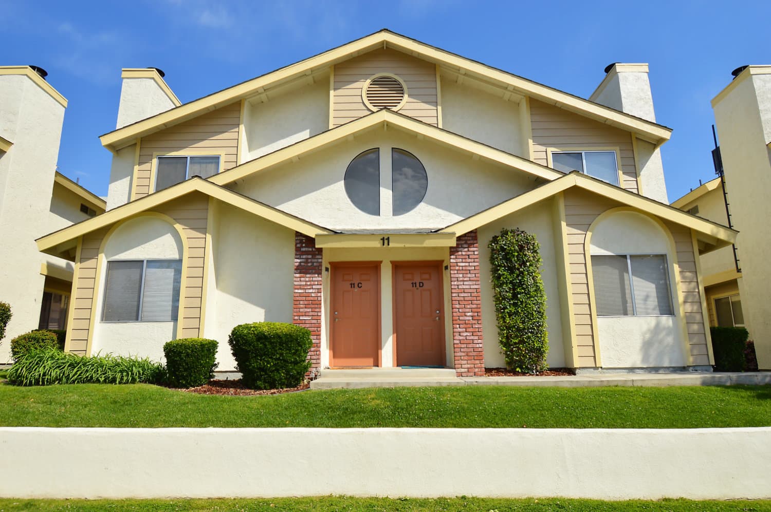 Bakersfield Apartment: 4841 Columbus St.