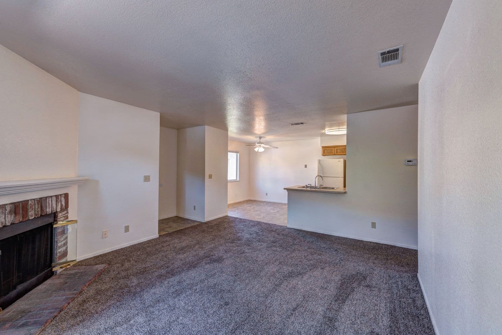 Redding Apartment: 851 Mission De Oro Dr.