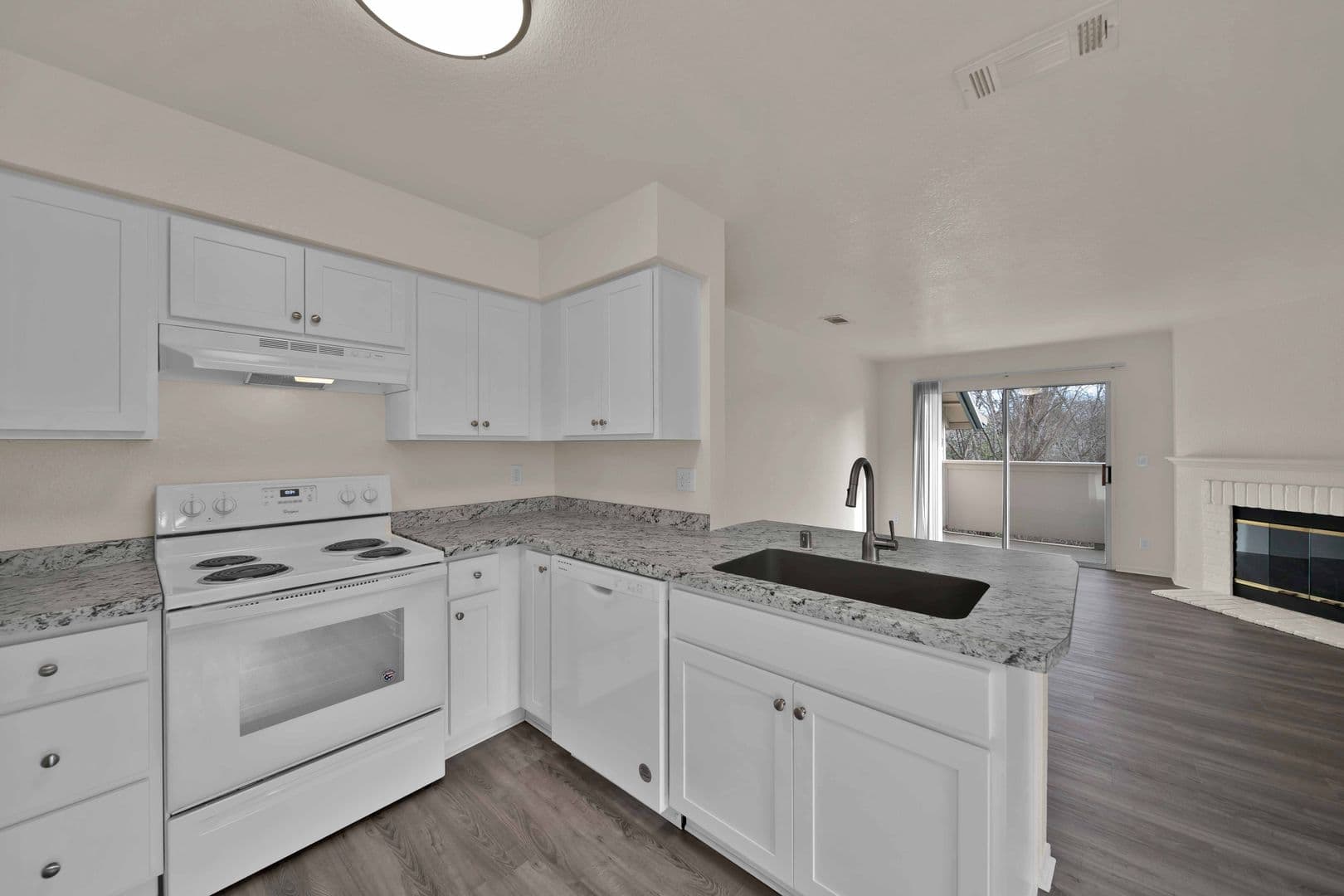 Redding Apartment: 851 Mission De Oro Dr.
