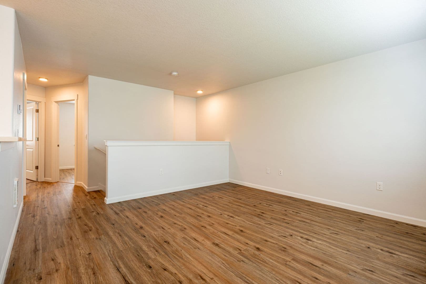 Cottage Grove Townhome: 935 Arthur Ave