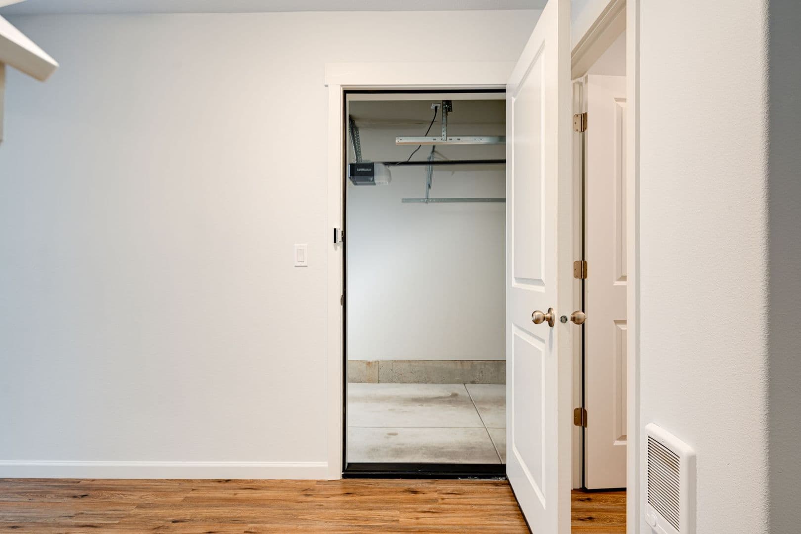 Cottage Grove Townhome: 935 Arthur Ave