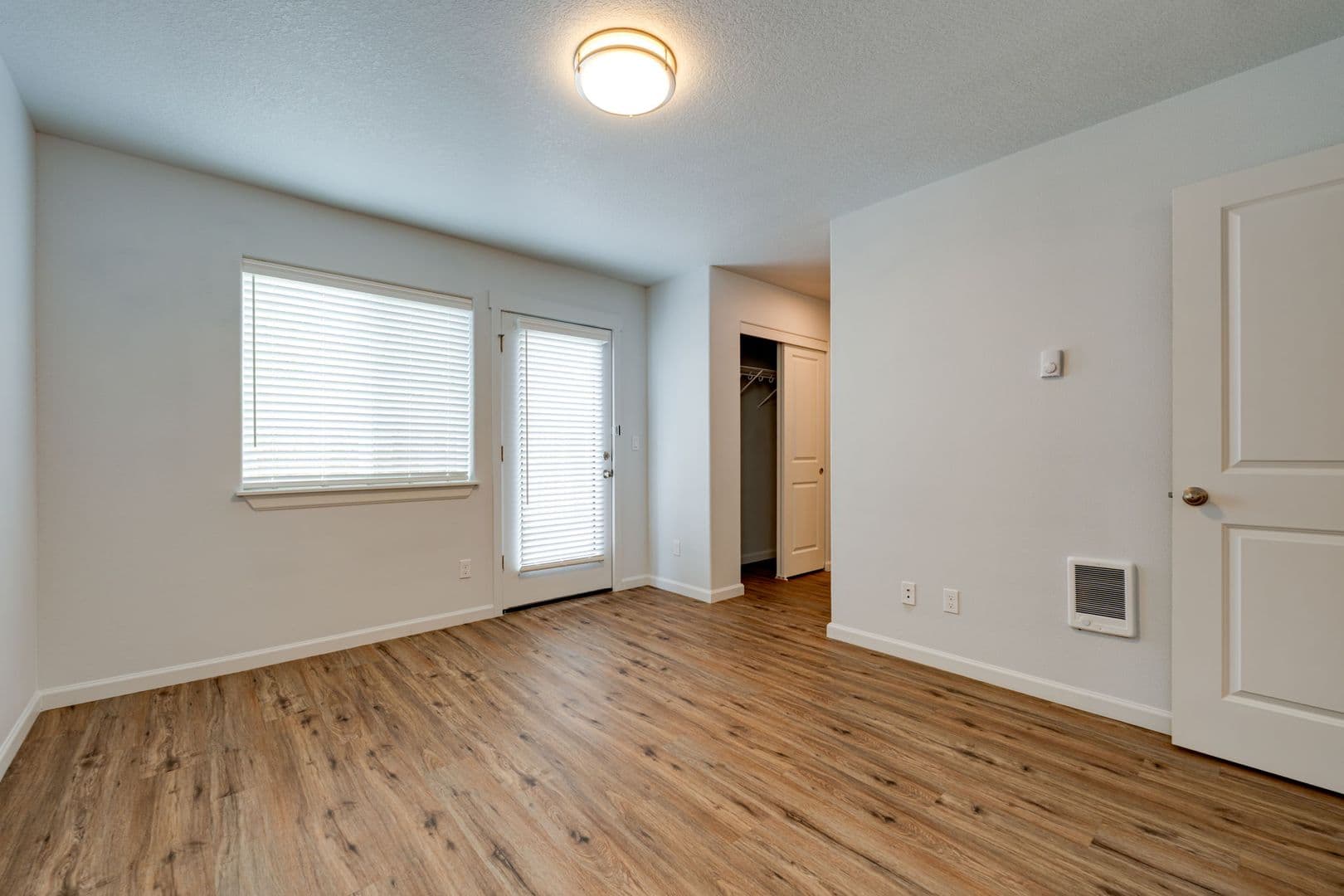 Cottage Grove Townhome: 935 Arthur Ave