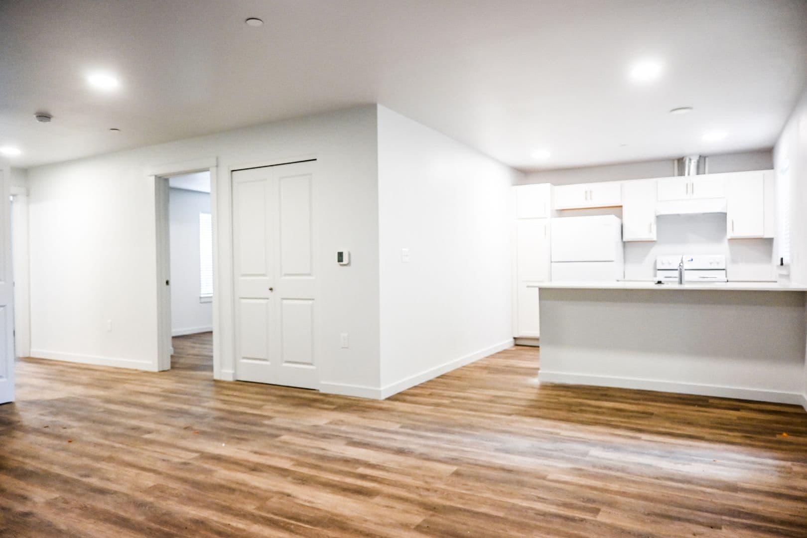 Cottage Grove Apartment: 1041 S 10th St.