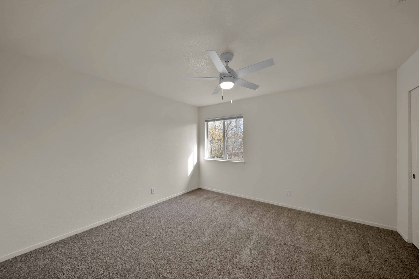 Redding Apartment: 851 Mission De Oro Dr.