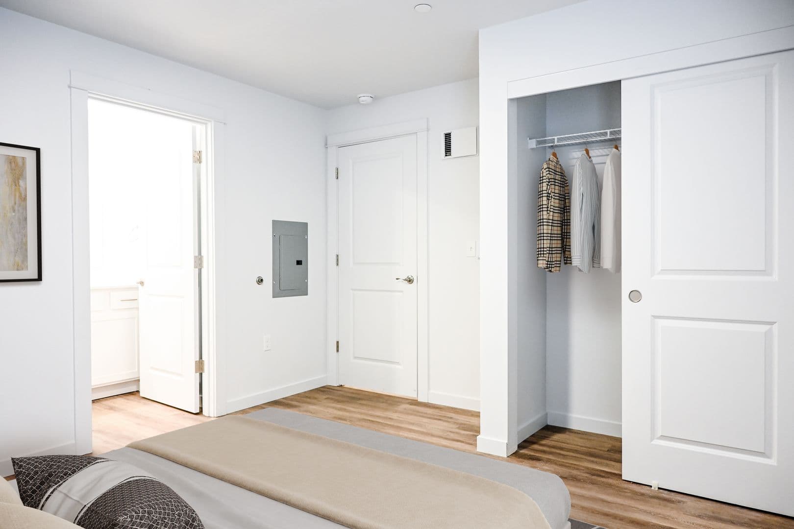 Cottage Grove Apartment: 1041 S 10th St.