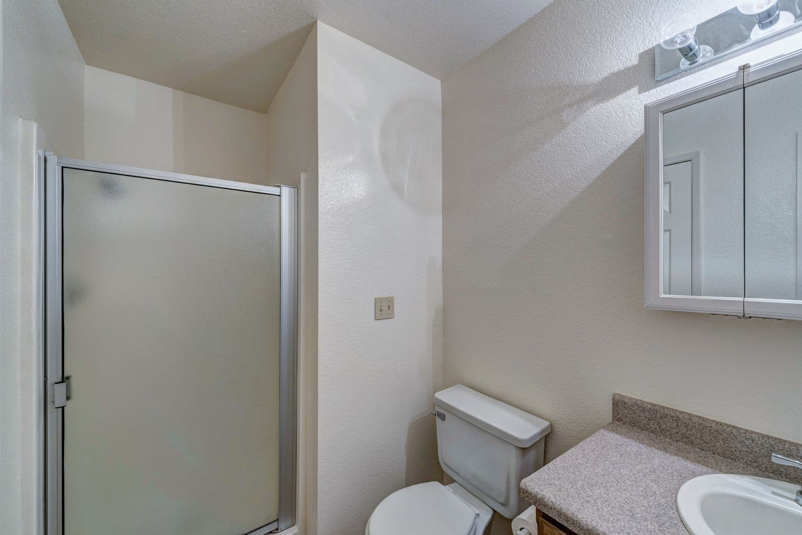 Redding Apartment: 851 Mission De Oro Dr.