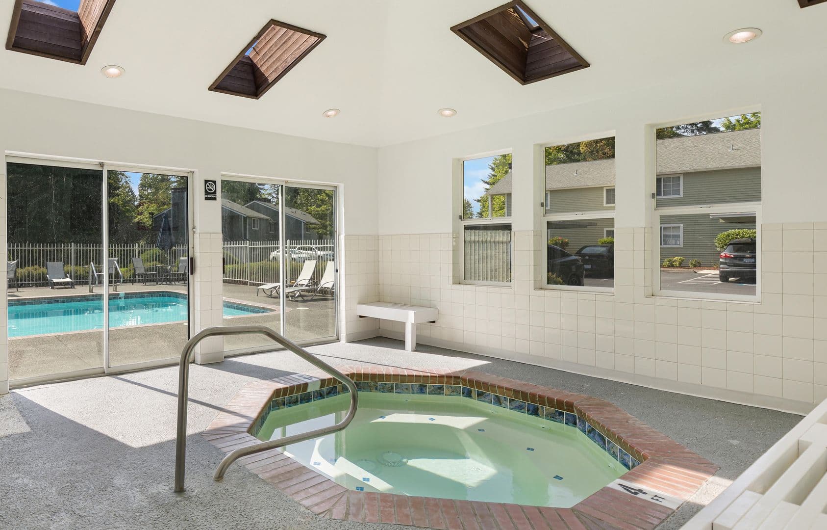 Federal Way Apartment: 32420 1st Ln. SW