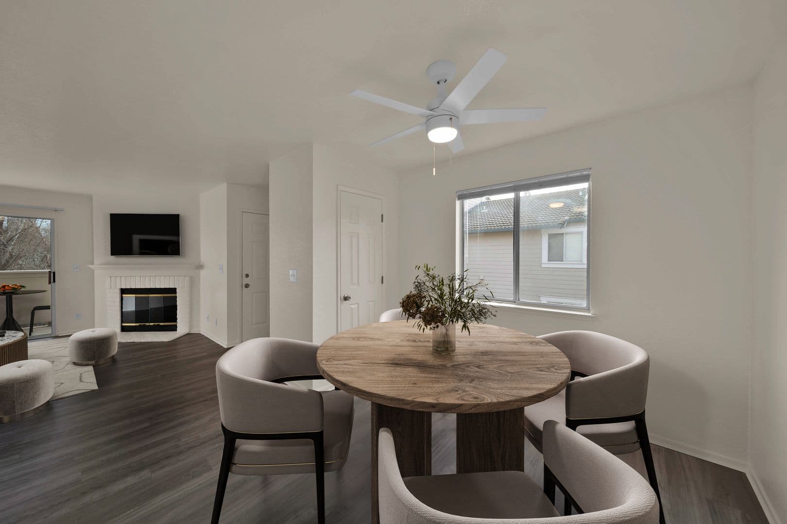 Redding Apartment: 851 Mission De Oro Dr.