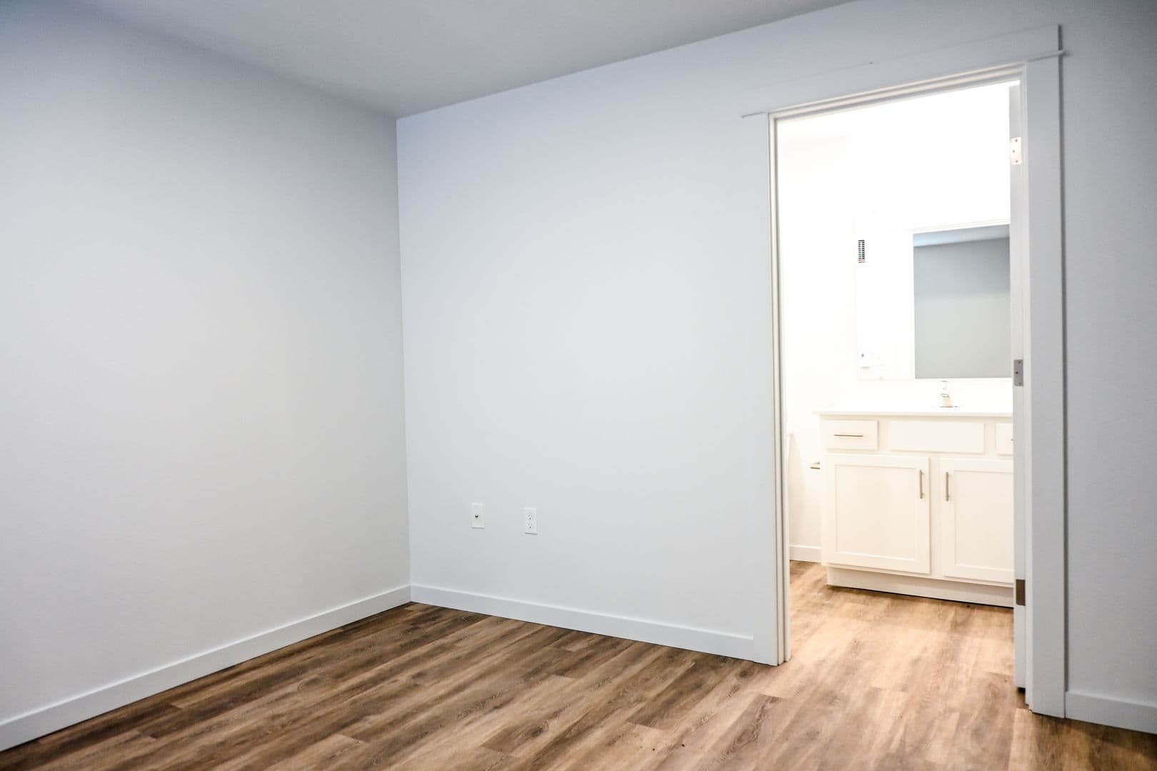 Cottage Grove Apartment: 1041 S 10th St.