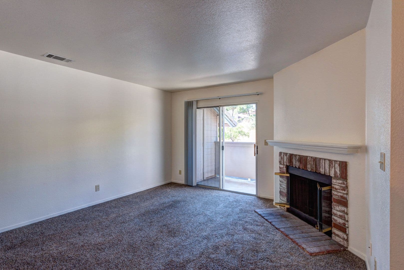 Redding Apartment: 851 Mission De Oro Dr.