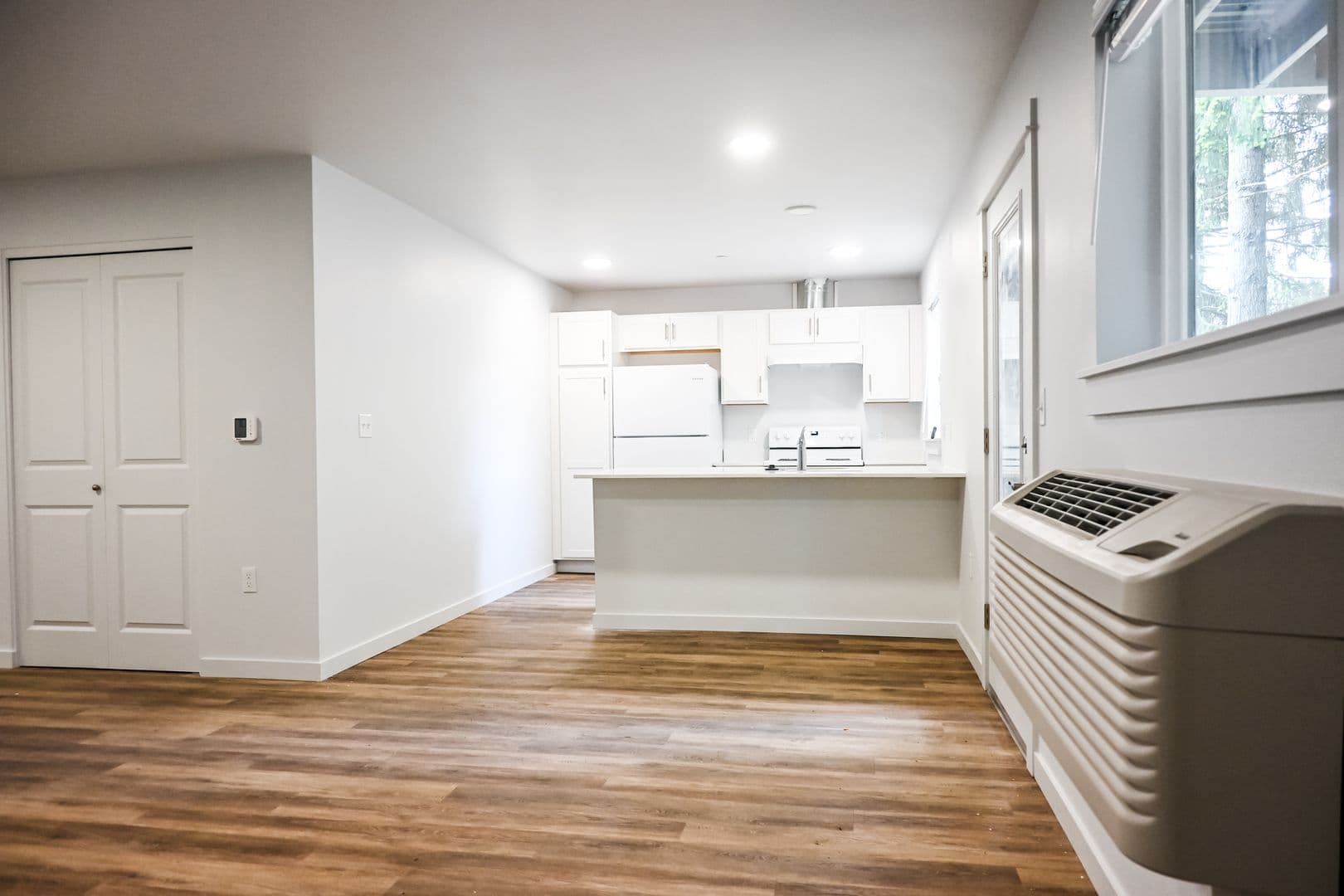 Cottage Grove Apartment: 1041 S 10th St.