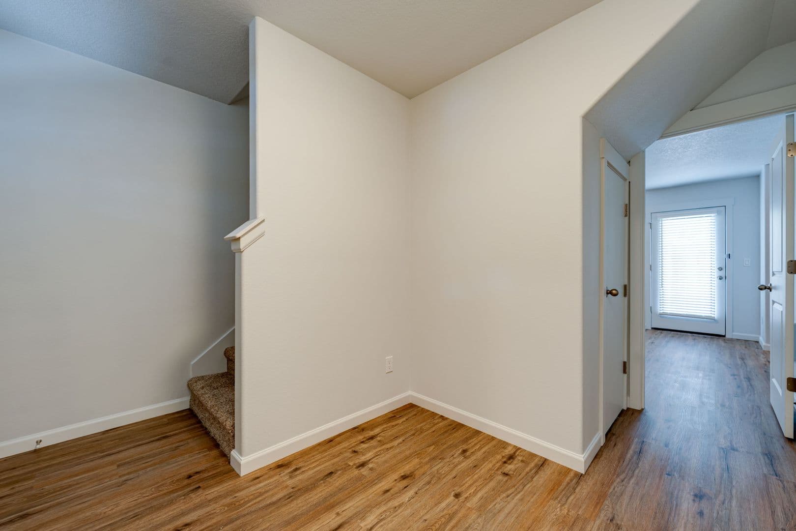 Cottage Grove Townhome: 935 Arthur Ave