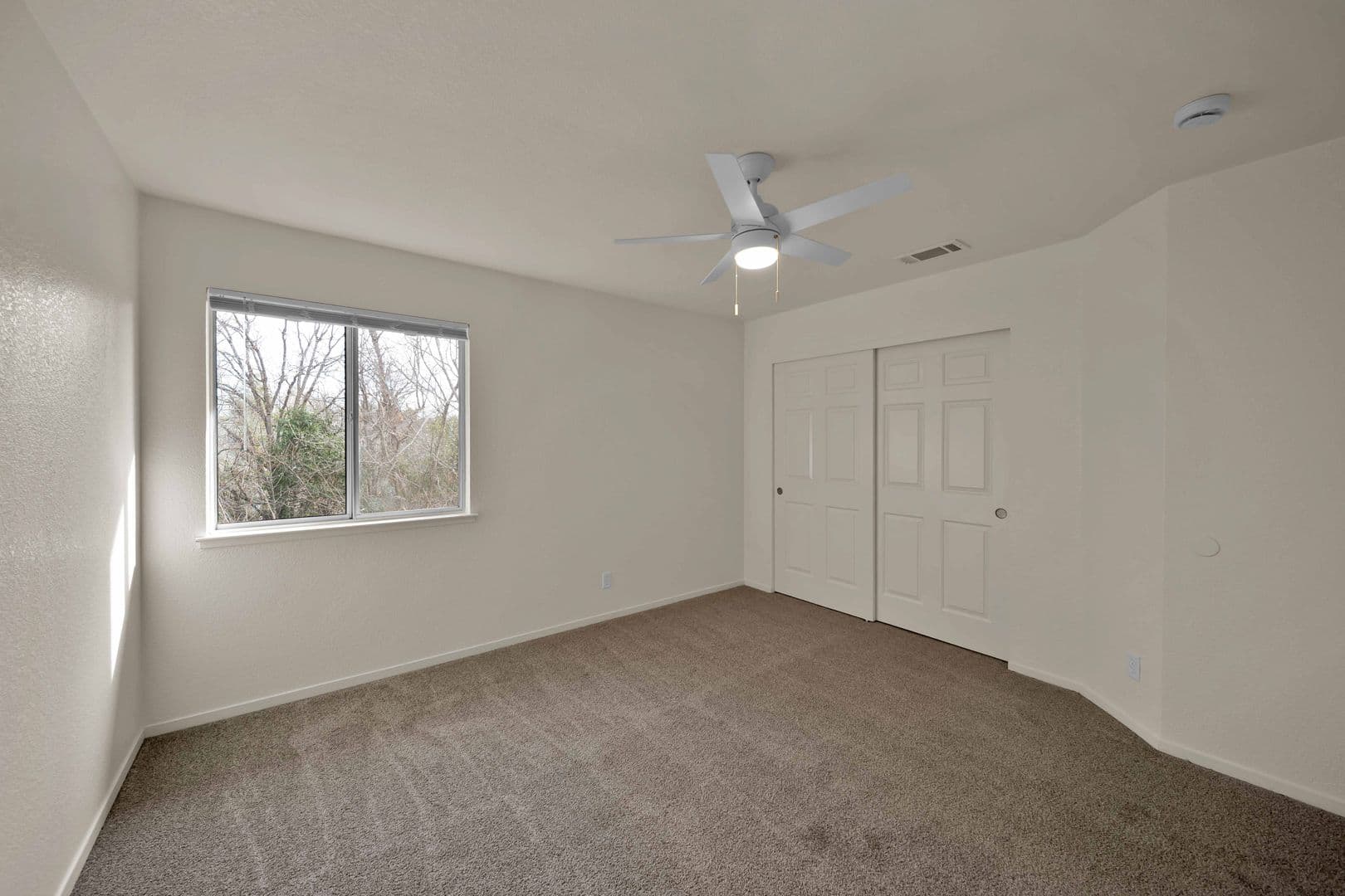 Redding Apartment: 851 Mission De Oro Dr.