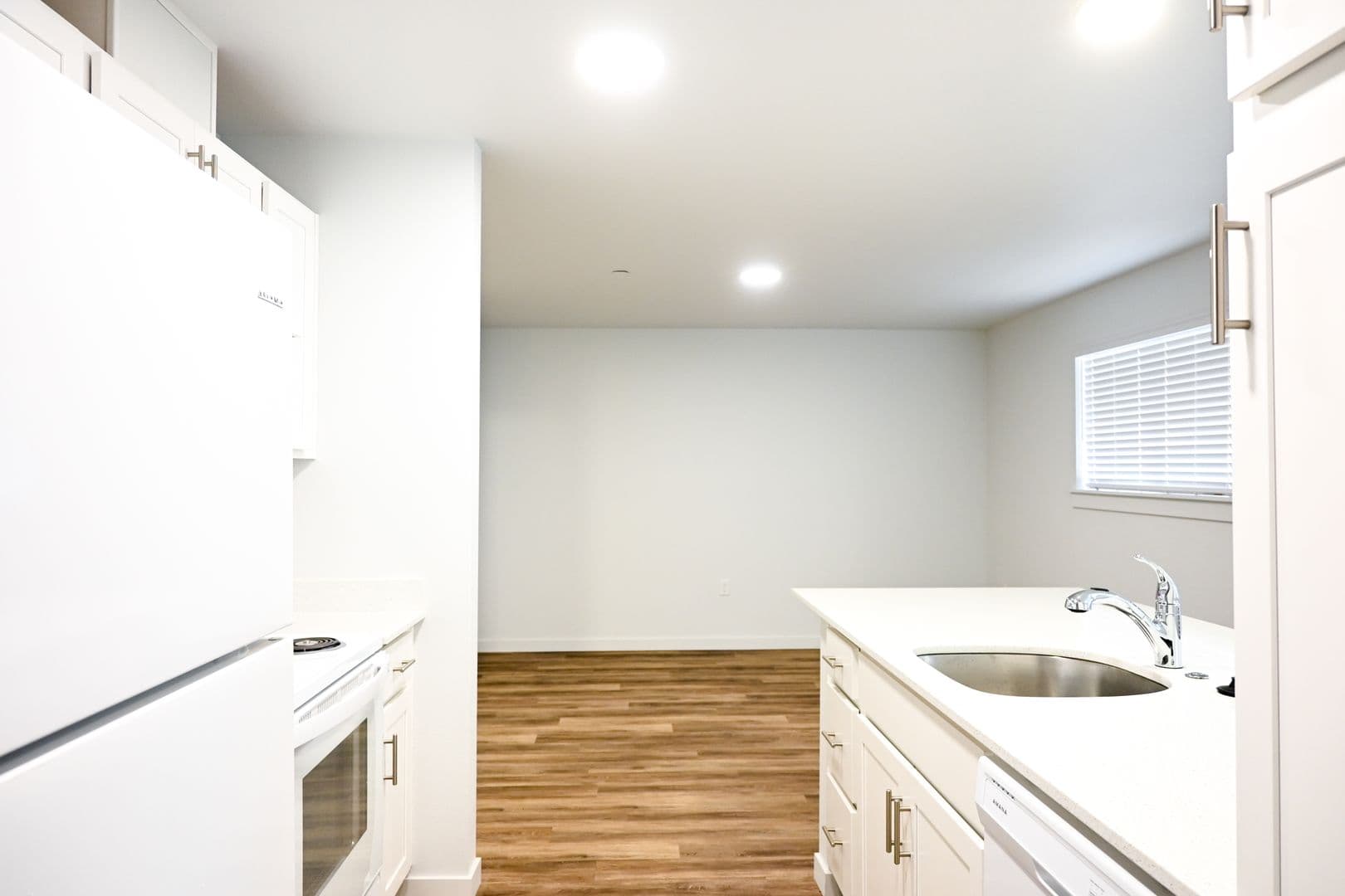 Cottage Grove Apartment: 1041 S 10th St.