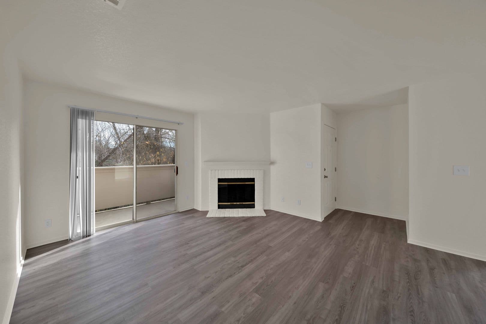 Redding Apartment: 851 Mission De Oro Dr.