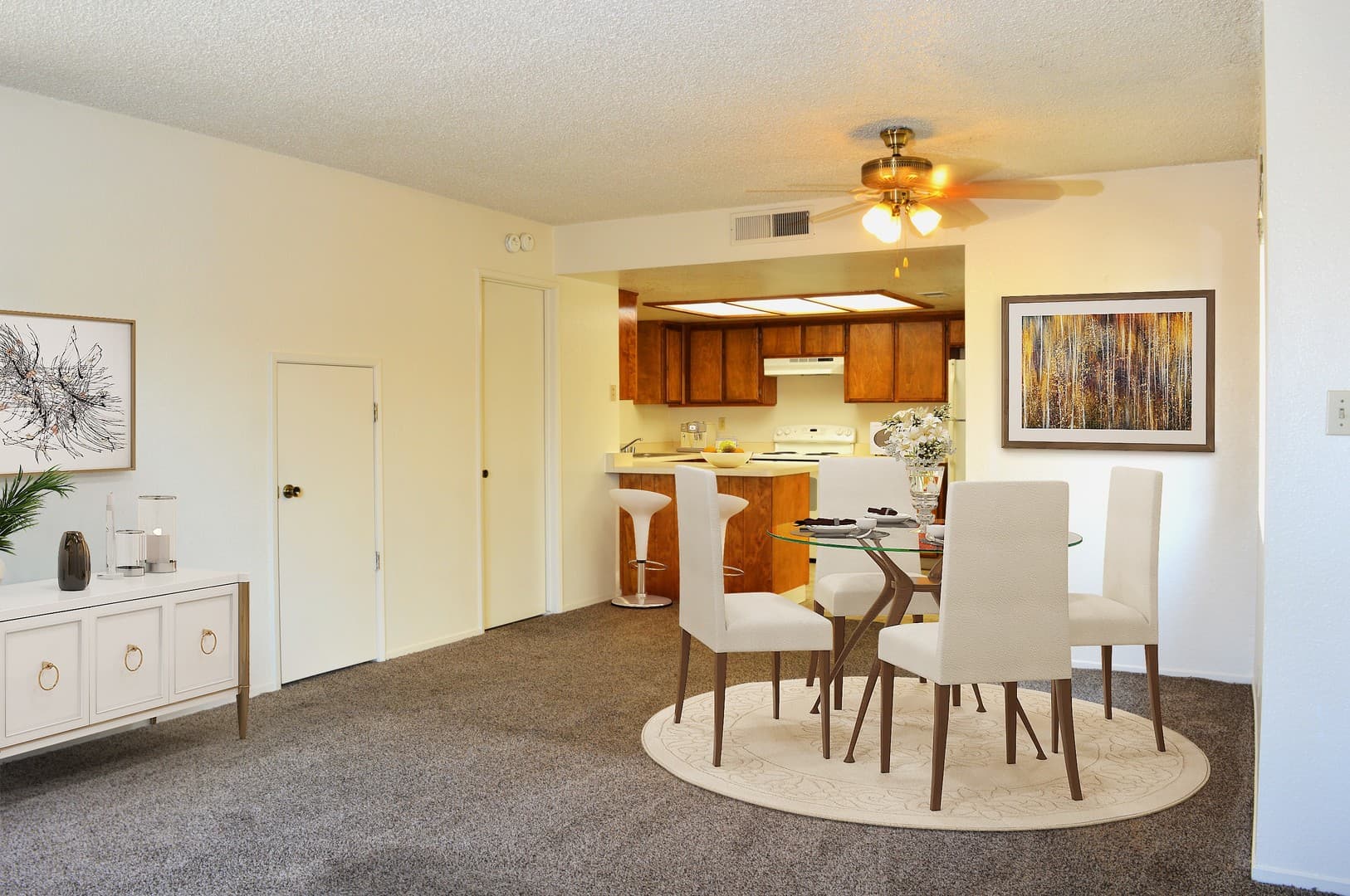 Bakersfield Apartment: 4841 Columbus St.