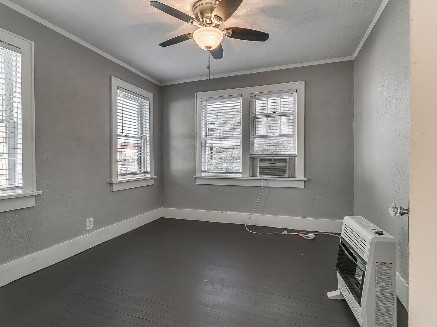 Oklahoma City Apartment: 1300 NW 15th St