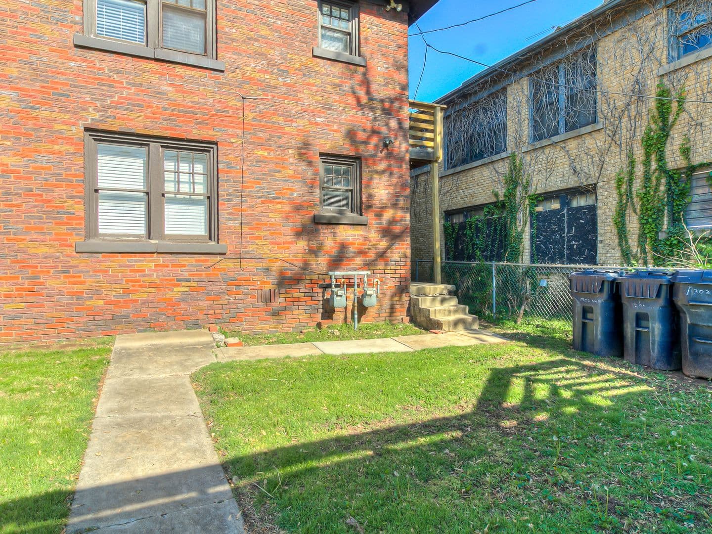 Oklahoma City Apartment: 1300 NW 15th St