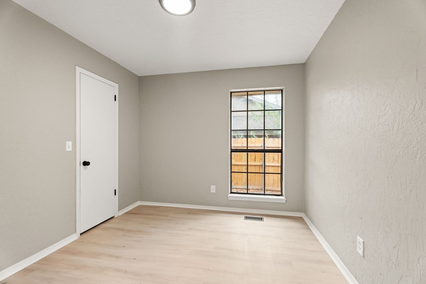 Norman House: 2622 Belknap Ave