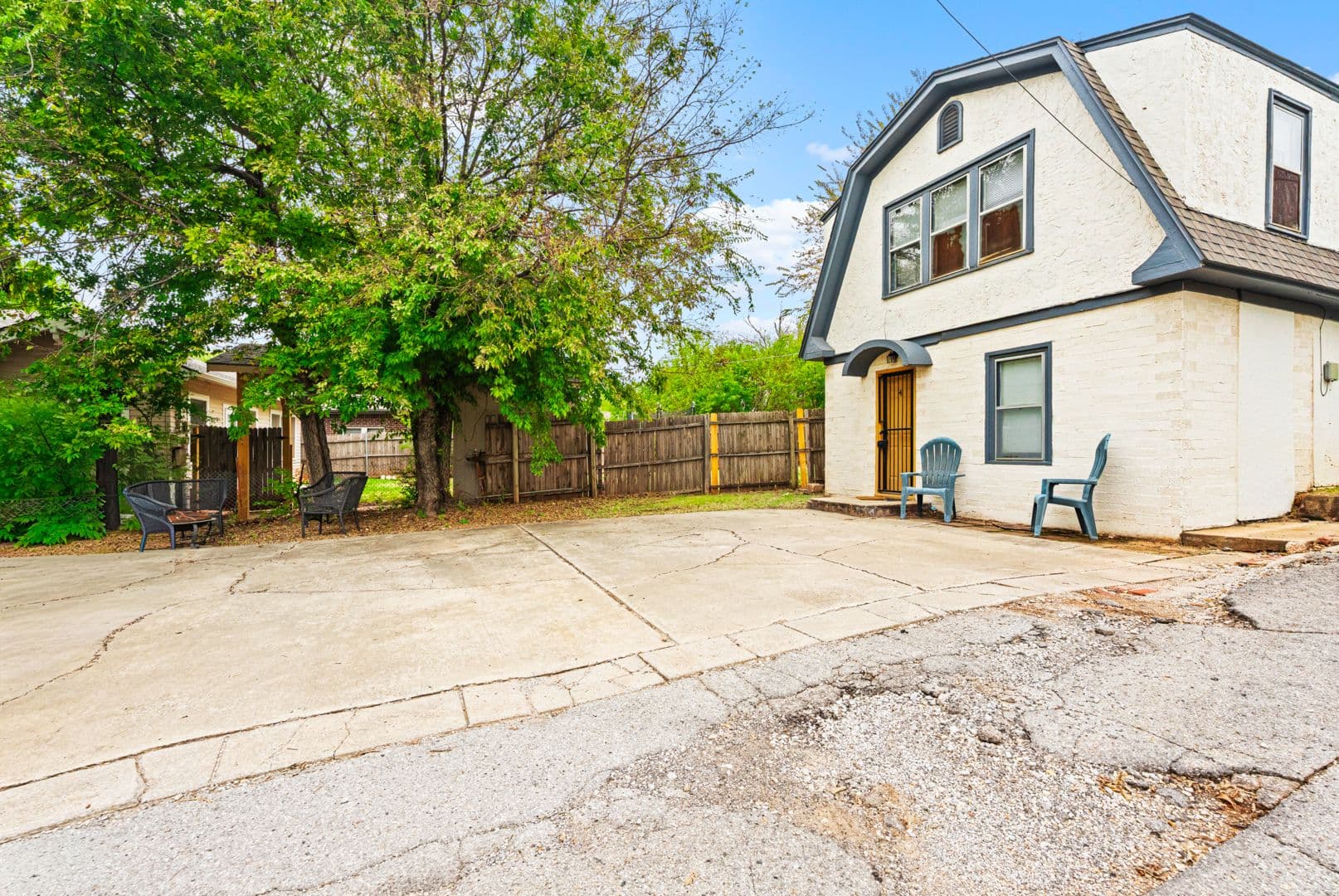 Oklahoma City Apartment: 318 NW 27TH ST