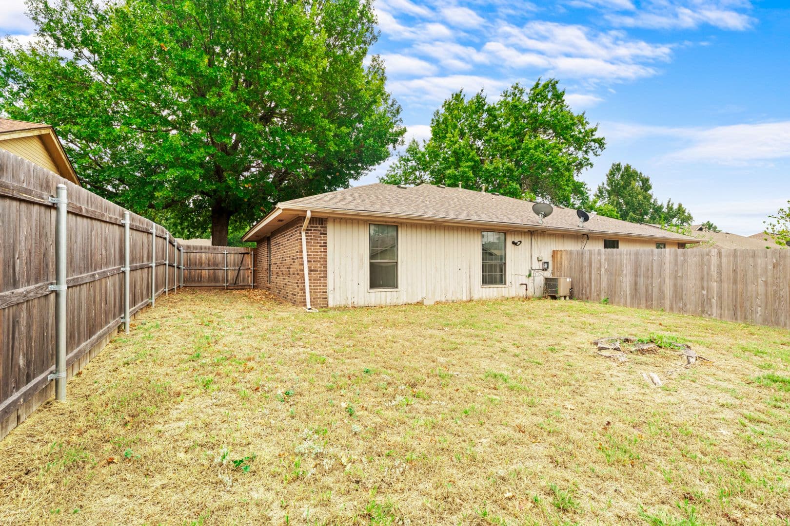 Norman House: 2620 Belknap Ave