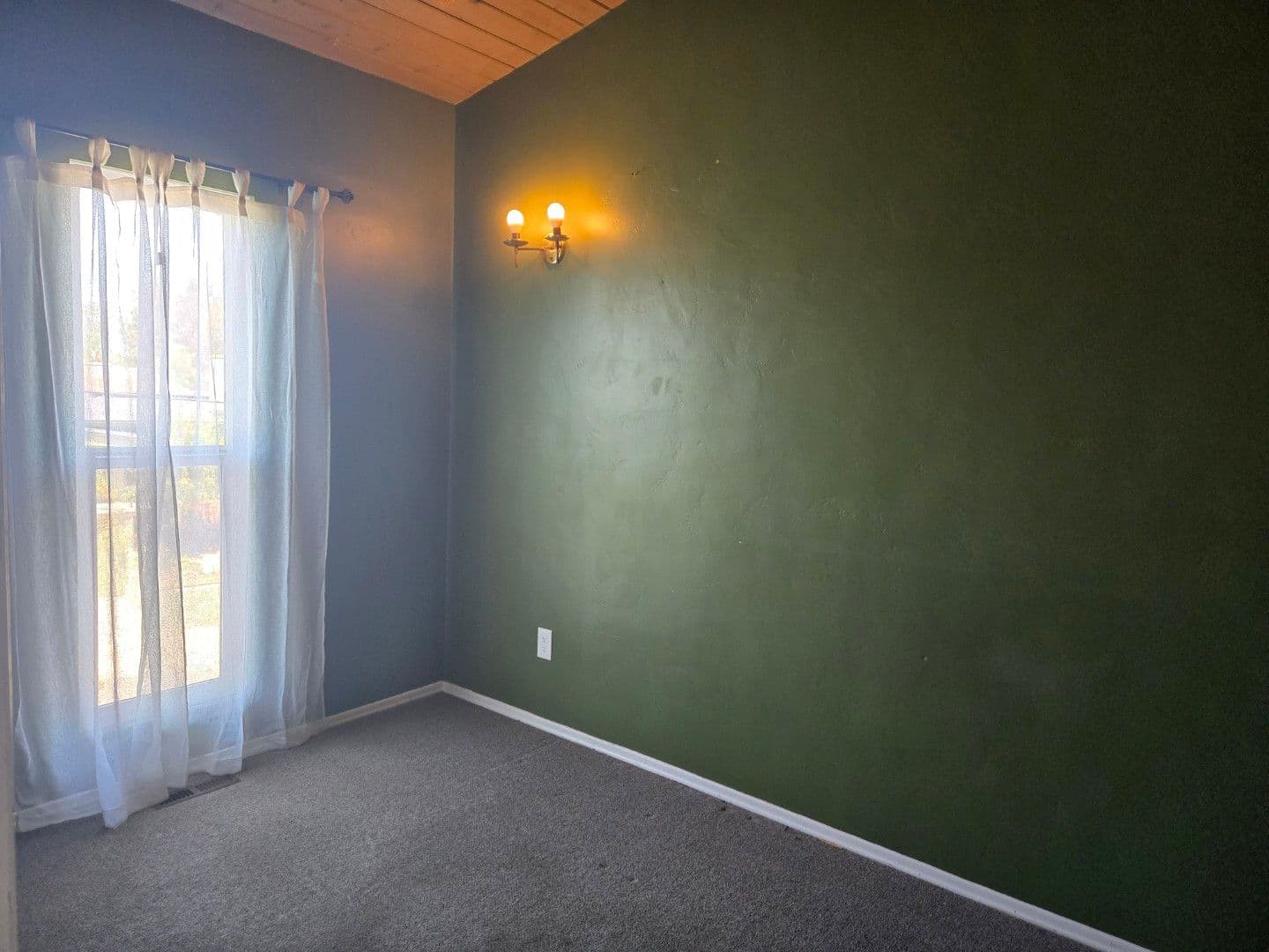 San Diego House: 5310 Prosperity Lane