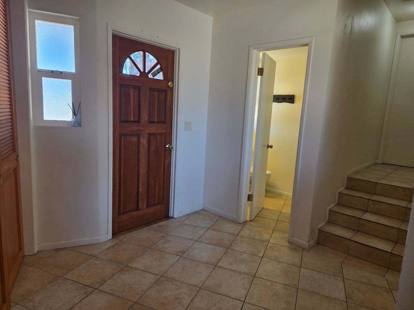 San Diego House: 5310 Prosperity Lane