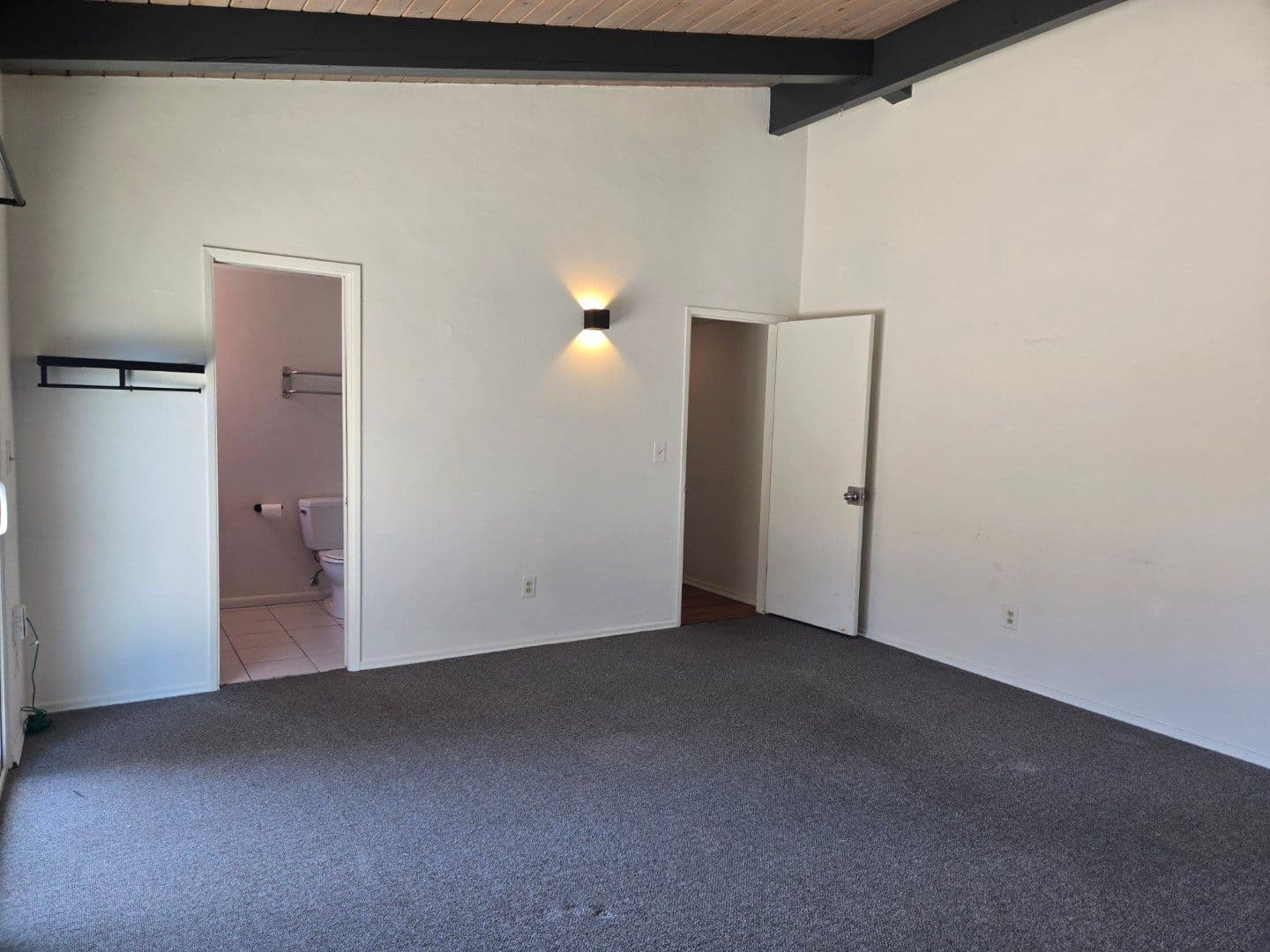 San Diego House: 5310 Prosperity Lane