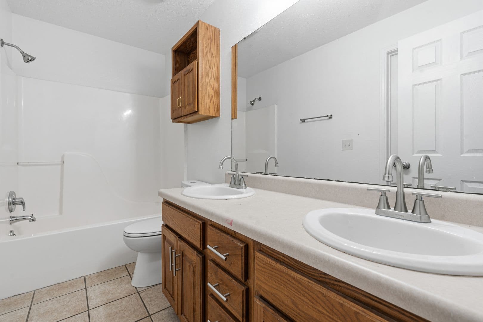 Warrensburg Apartment: 111 Commercial