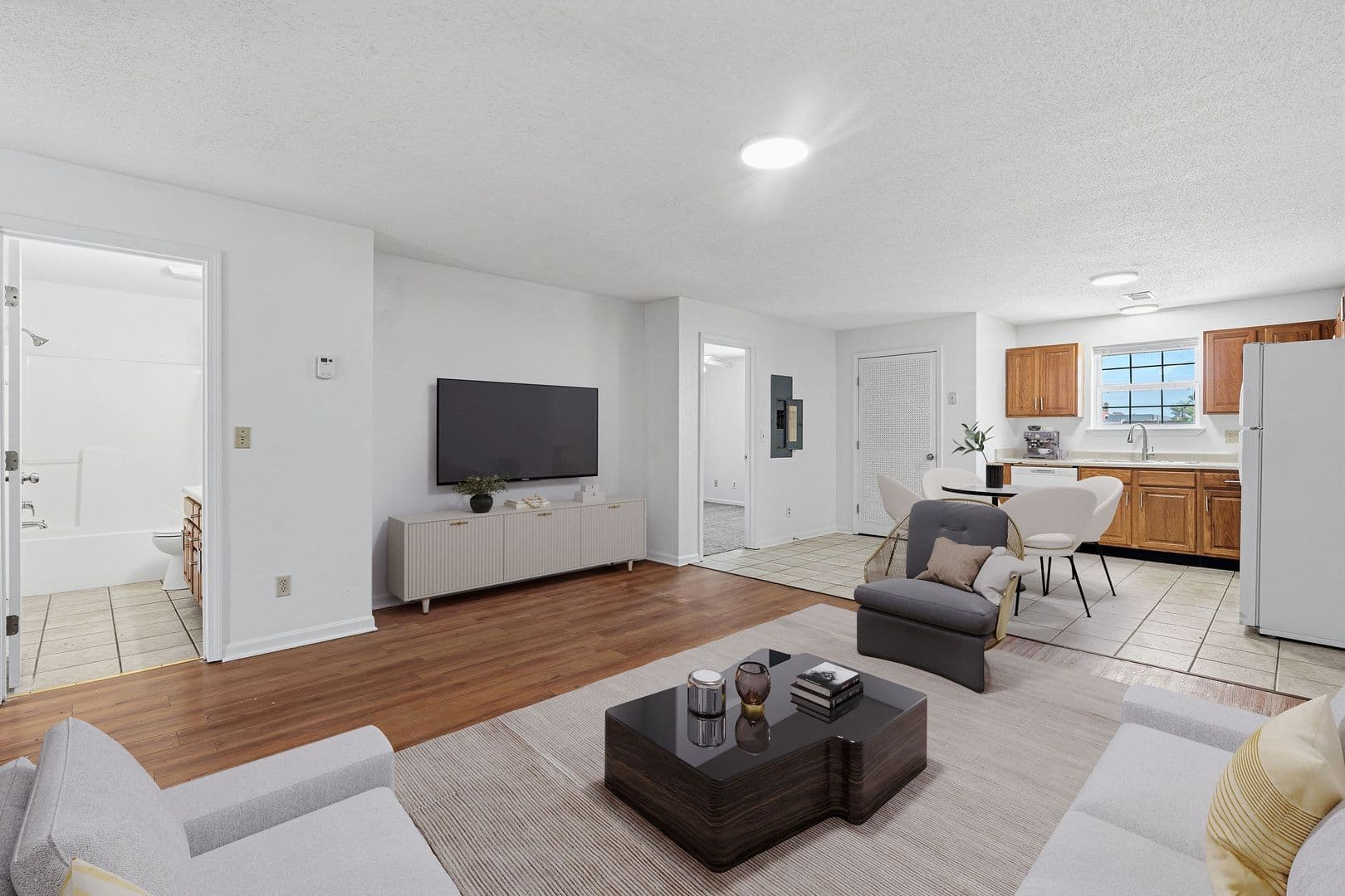 Warrensburg Apartment: 111 Commercial