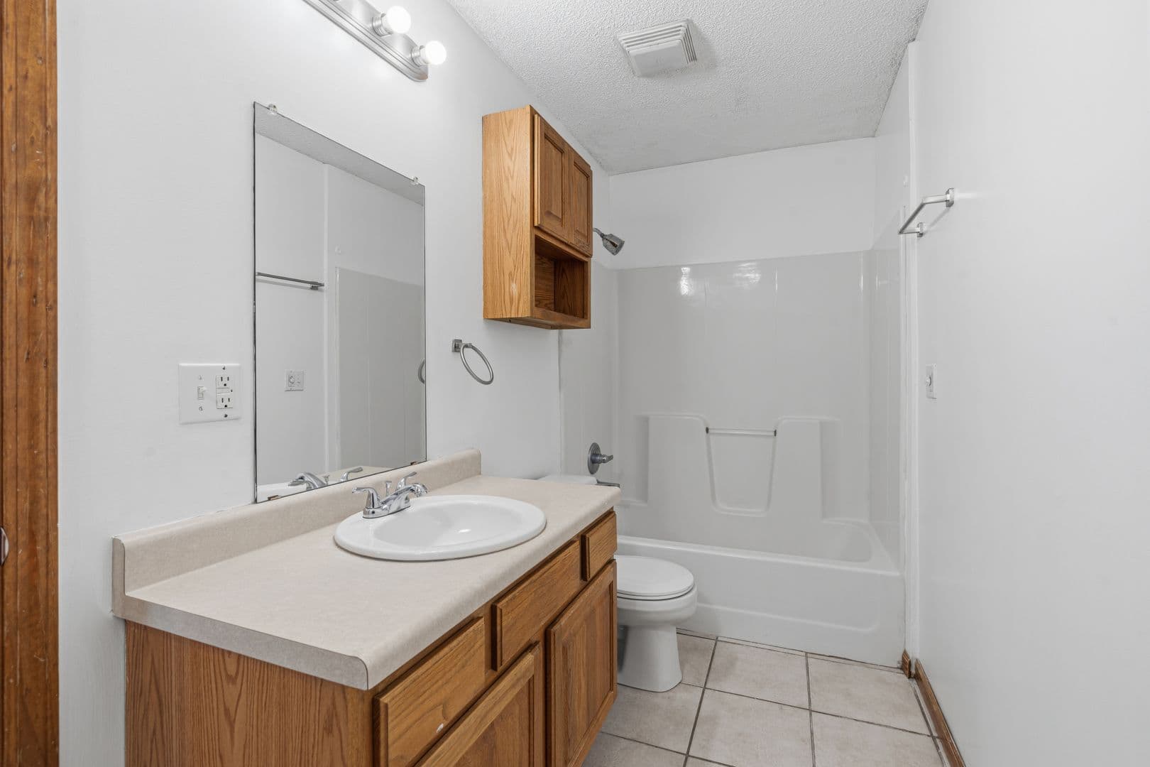 Warrensburg Apartment: 109 S Holden St Unit E