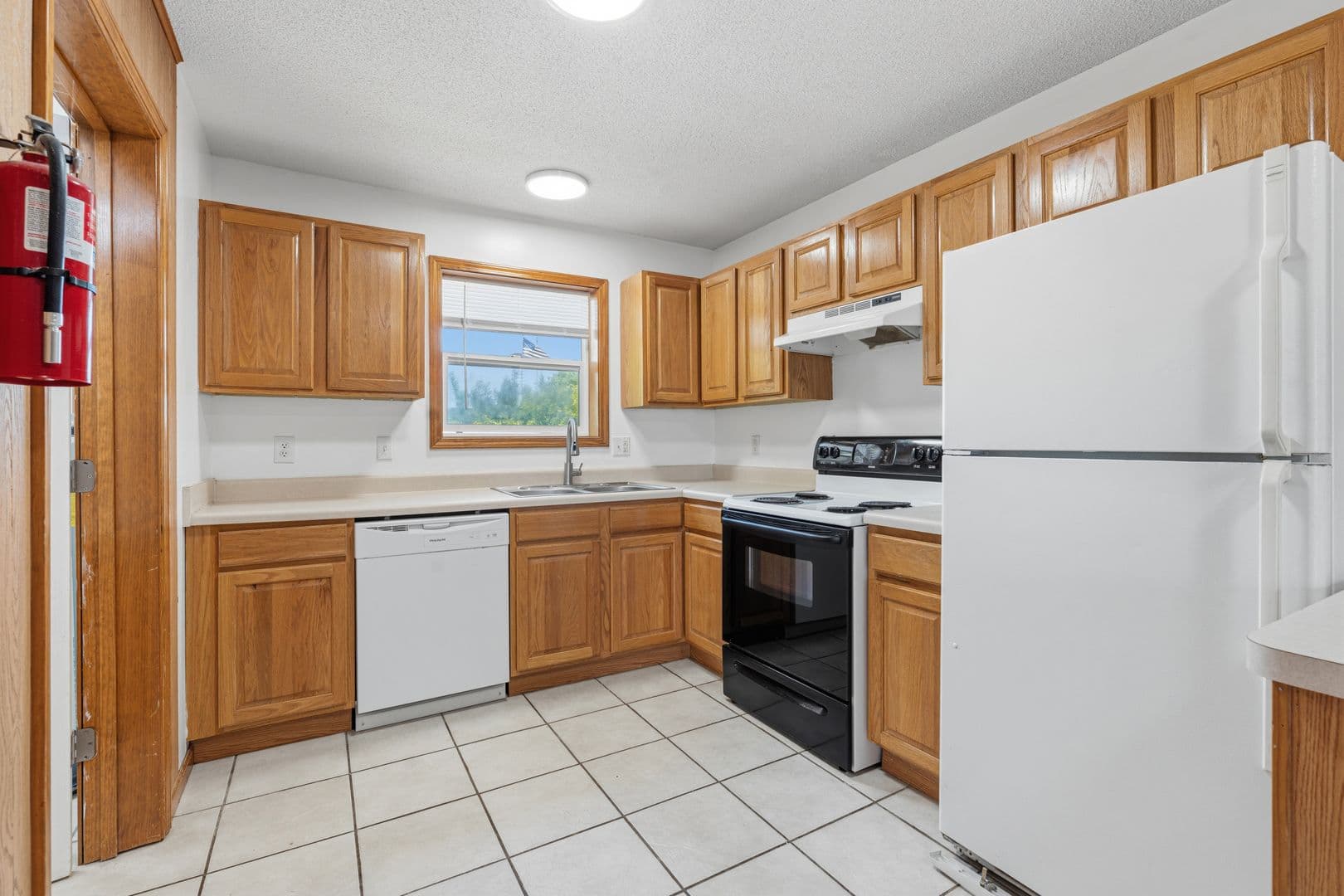Warrensburg Apartment: 109 S Holden St Unit E