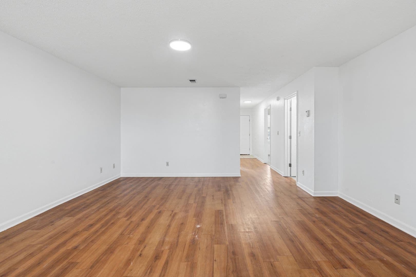 Warrensburg Apartment: 111 Commercial