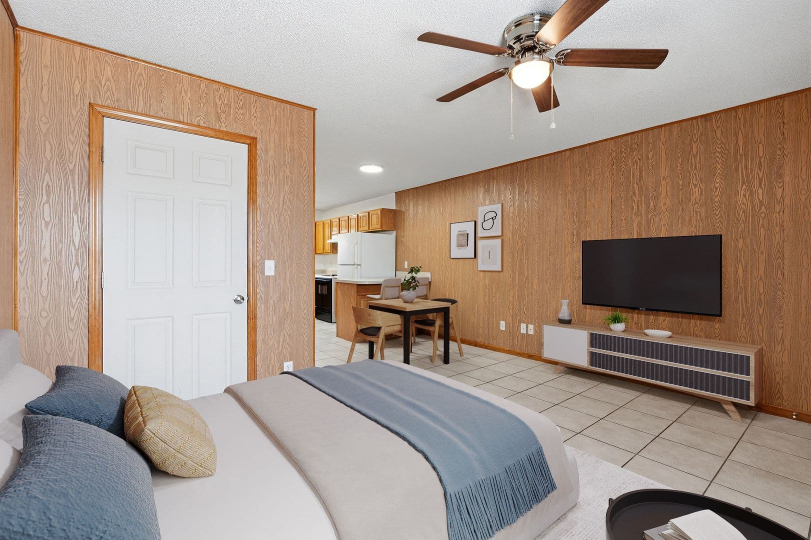 Warrensburg Apartment: 109 S Holden St Unit E